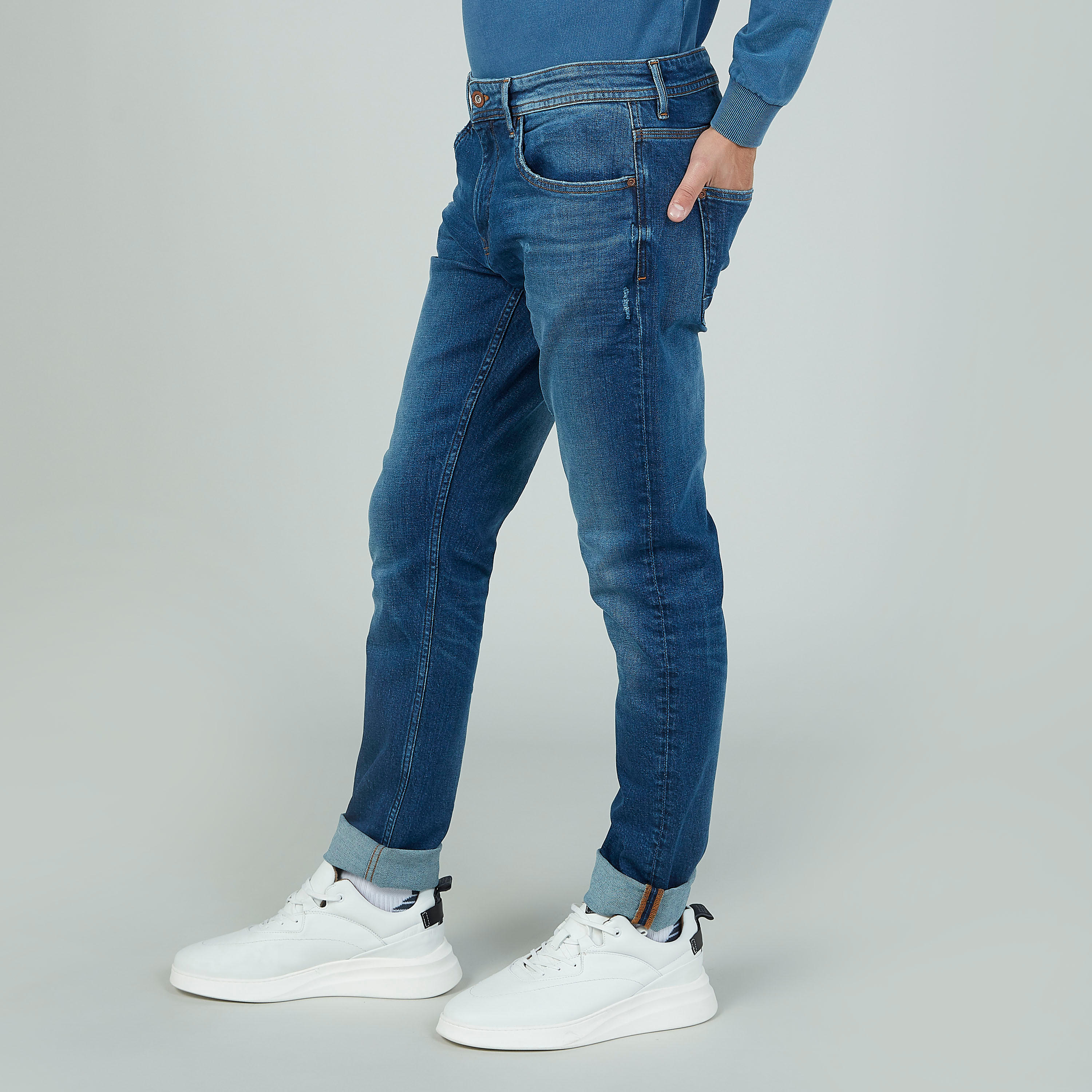 بنطلون جينز طويل بارز الملمس بجيوب وحلقات للحزام-men-clothing-bottoms-jeans-image-4
