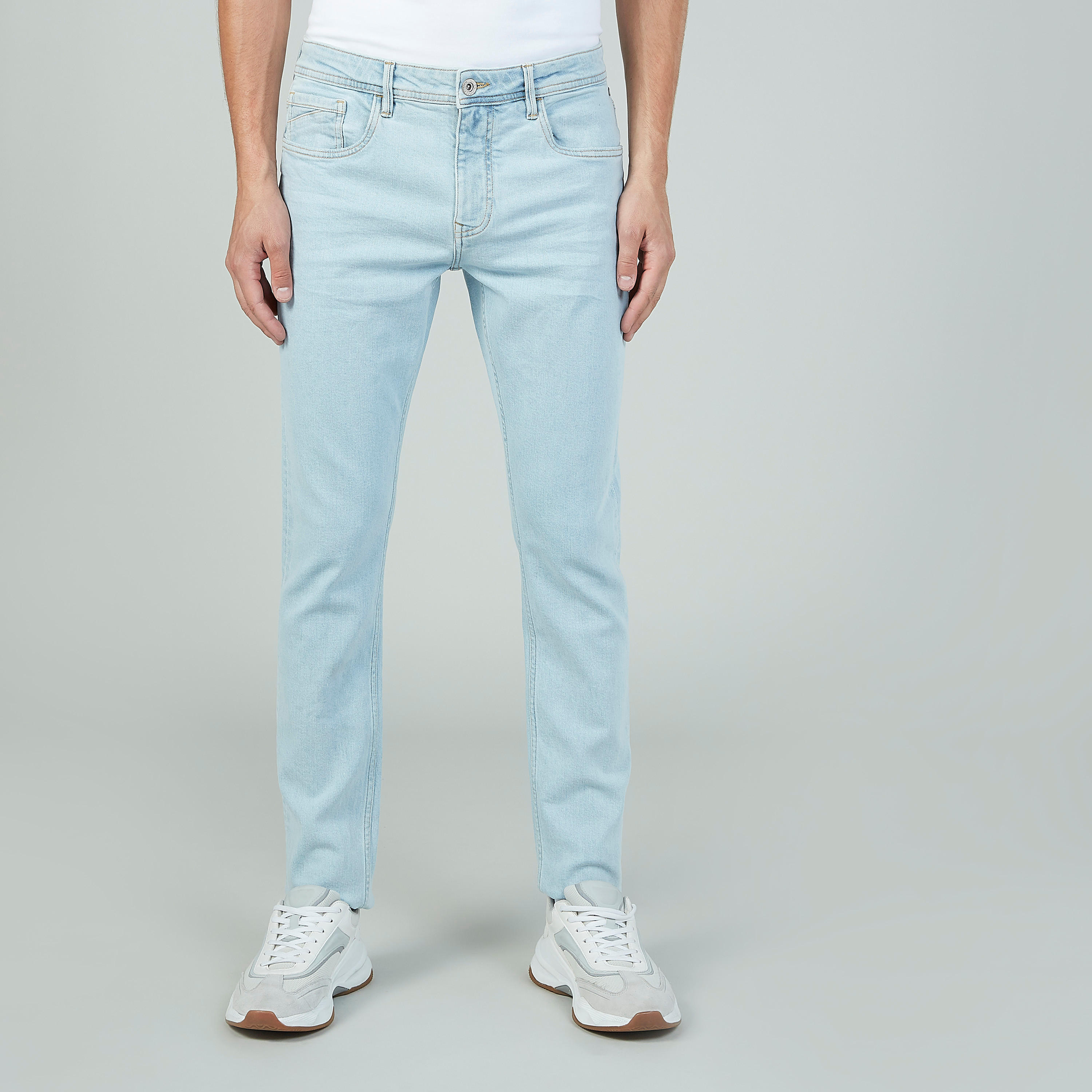 بنطلون جينز طويل بتفاصيل جيوب وحلقات للحزام-men-clothing-bottoms-jeans-image-1