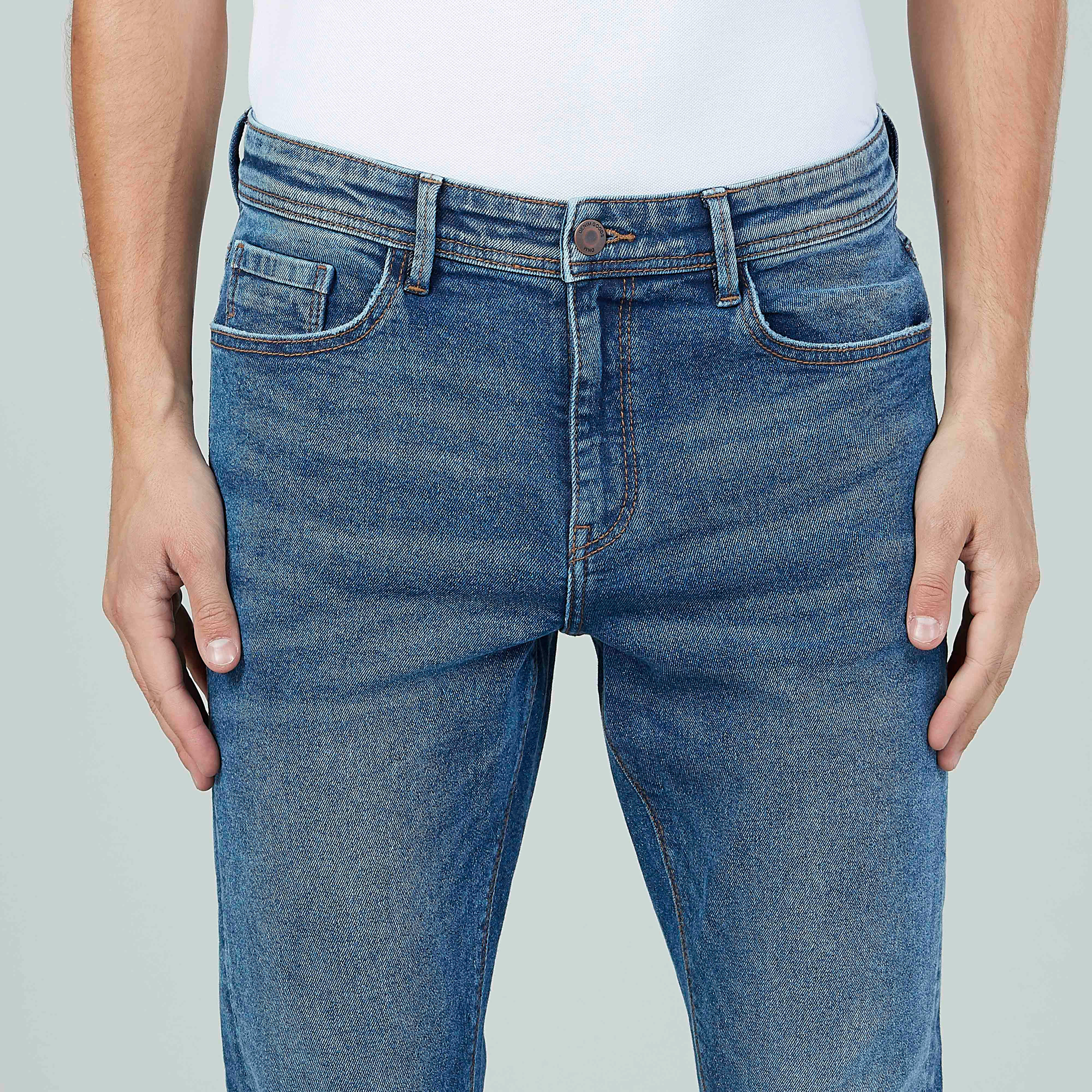 بنطلون جينز طويل بارز الملمس بجيوب وحلقات للحزام-men-clothing-bottoms-jeans-image-3
