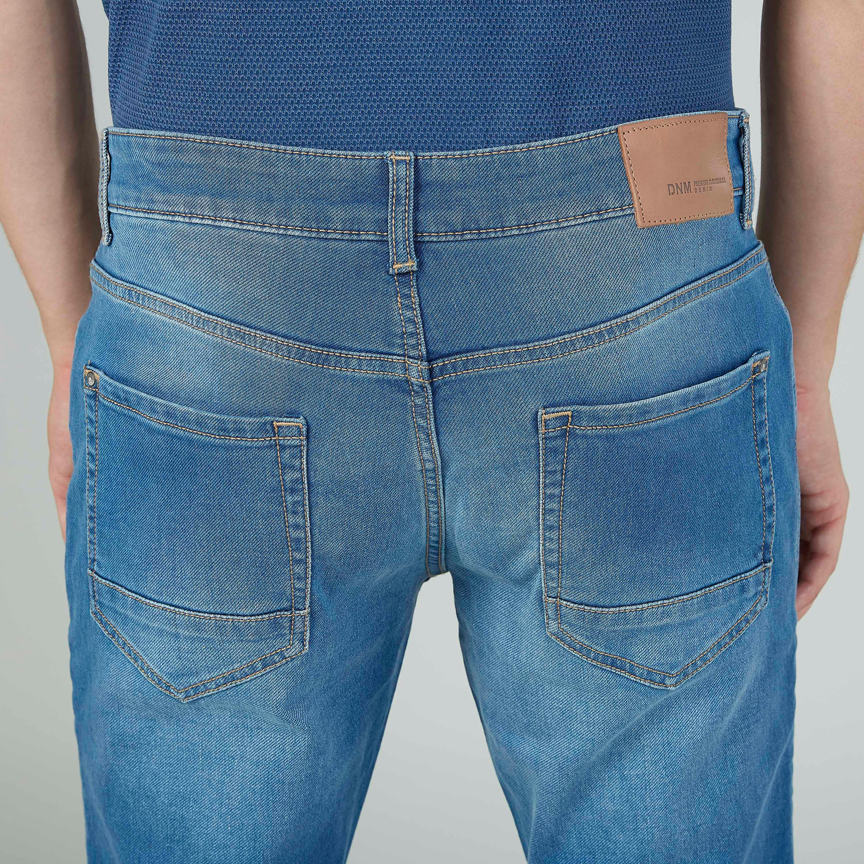 بنطلون جينز طويل بتفاصيل جيوب وحلقات للحزام-men-clothing-bottoms-jeans-image-5