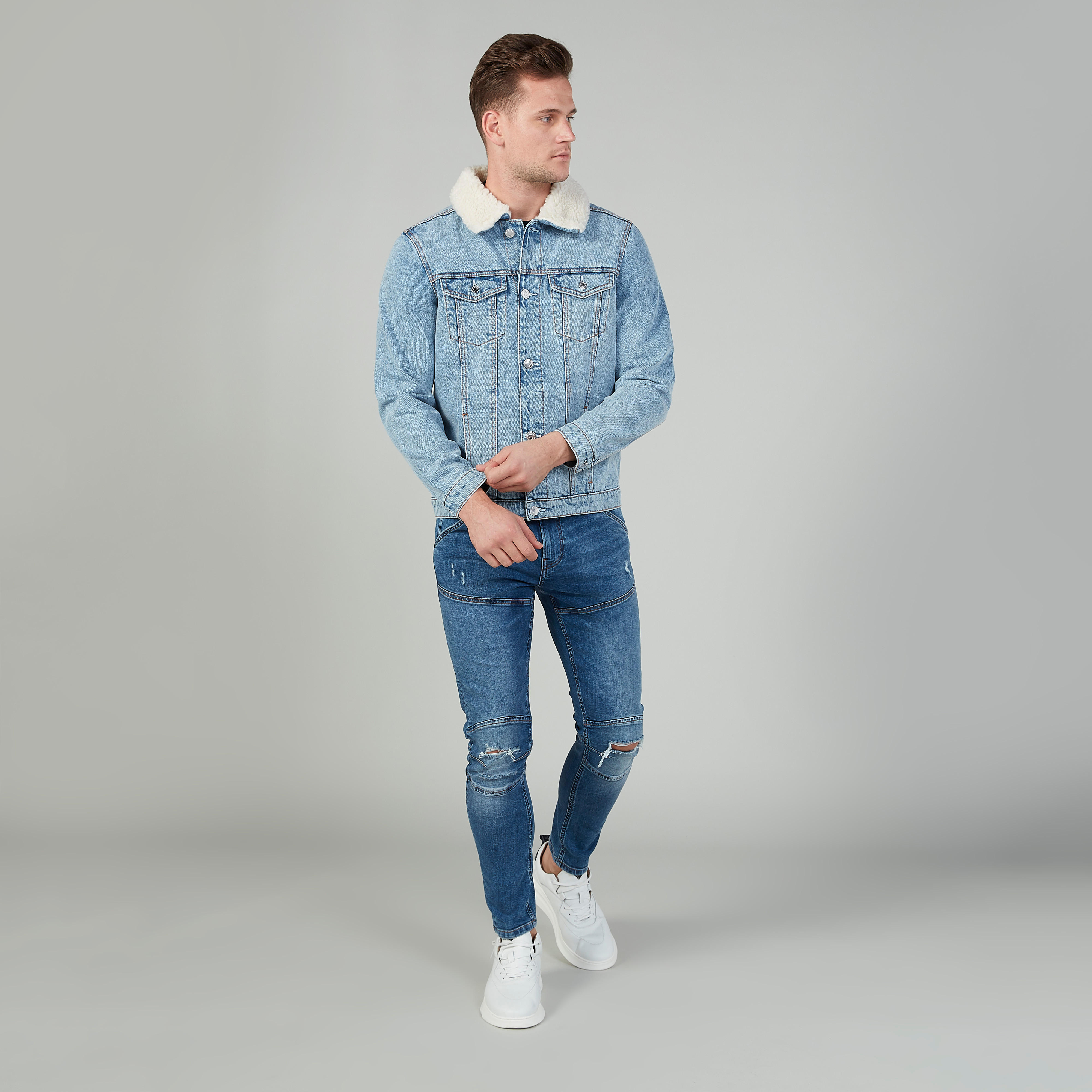 بنطلون جينز طويل ممزّق بجيوب وحلقات للحزام-men-clothing-bottoms-jeans-image-2