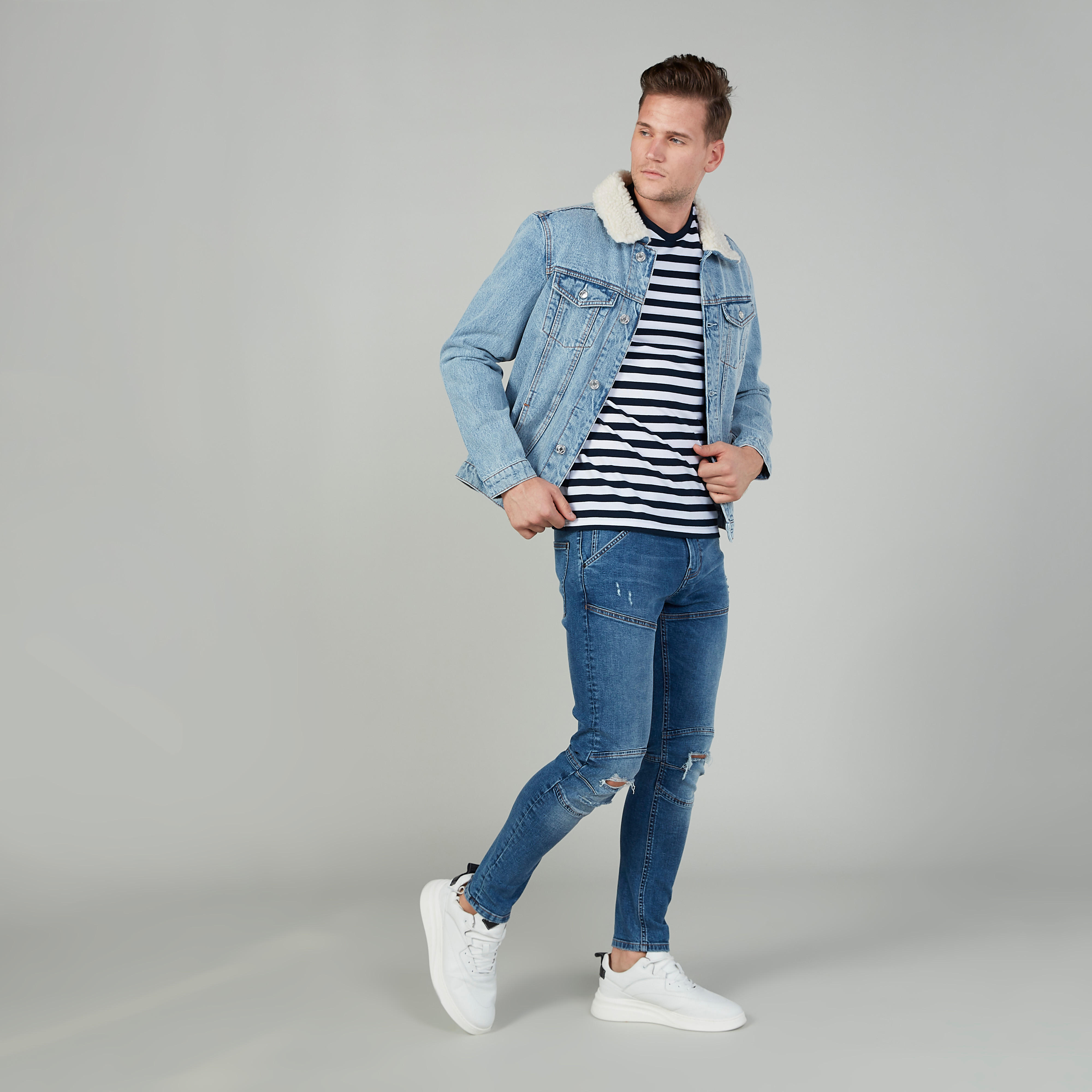 بنطلون جينز طويل ممزّق بجيوب وحلقات للحزام-men-clothing-bottoms-jeans-image-5