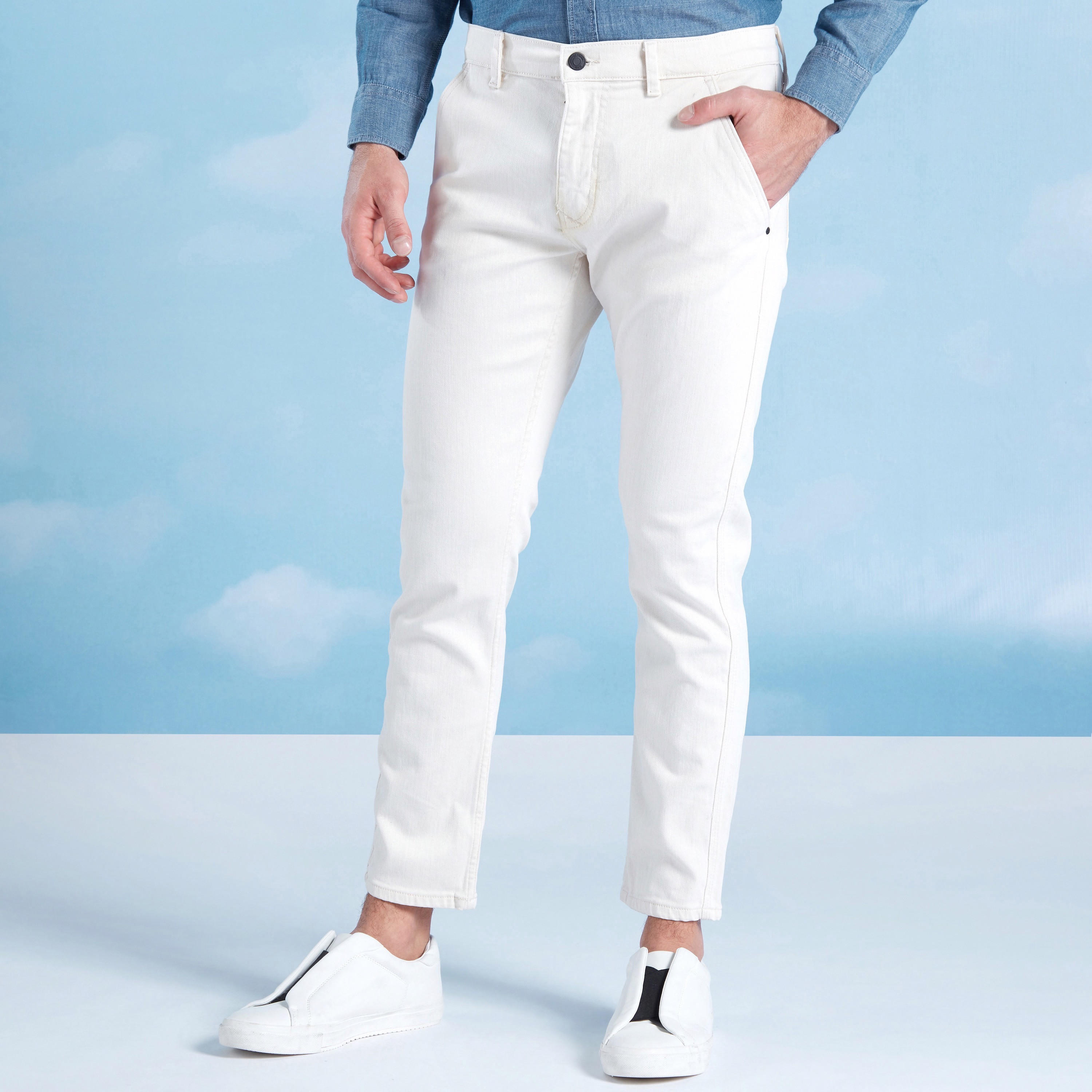 بنطلون جينز سادة طويل بجيوب وحلقات للحزام-men-clothing-bottoms-jeans-image-1