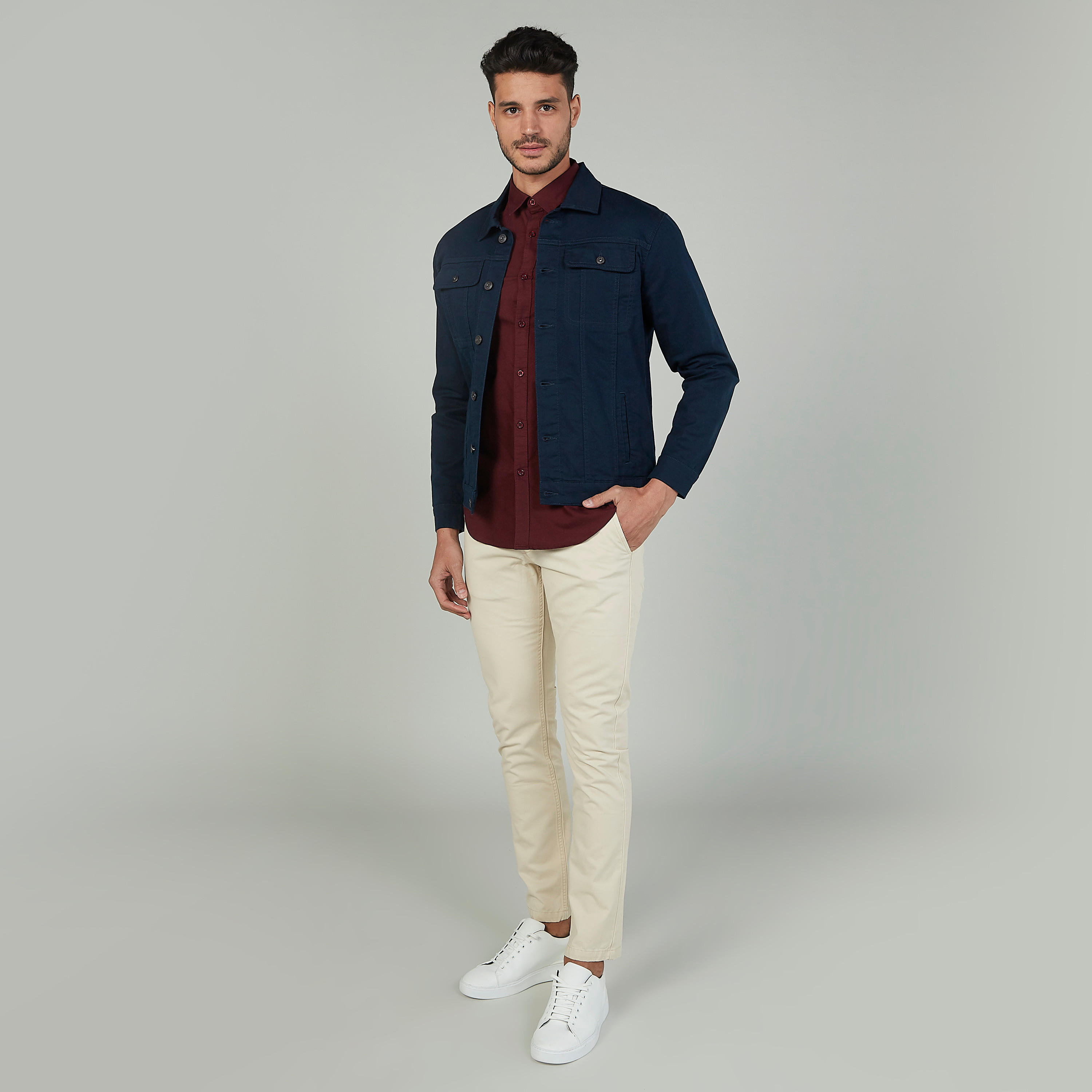 جاكيت دينم بارز الملمس بأكمام طويلة وجيوب بطيّة-men-clothing-jacketsandblazers-jackets-image-4