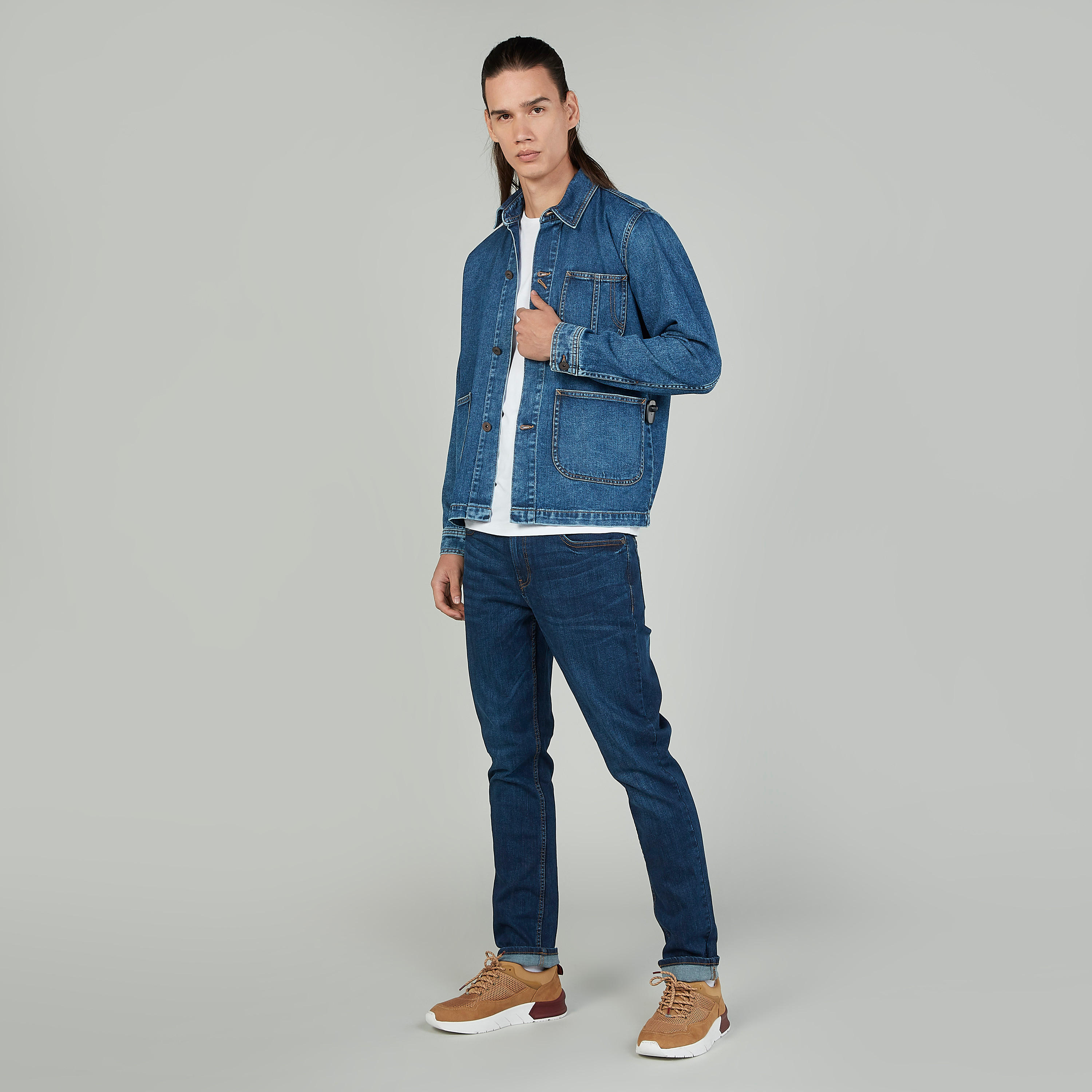 جاكيت دنيم بأكمام طويلة وجيوب-men-clothing-jacketsandblazers-jackets-image-2