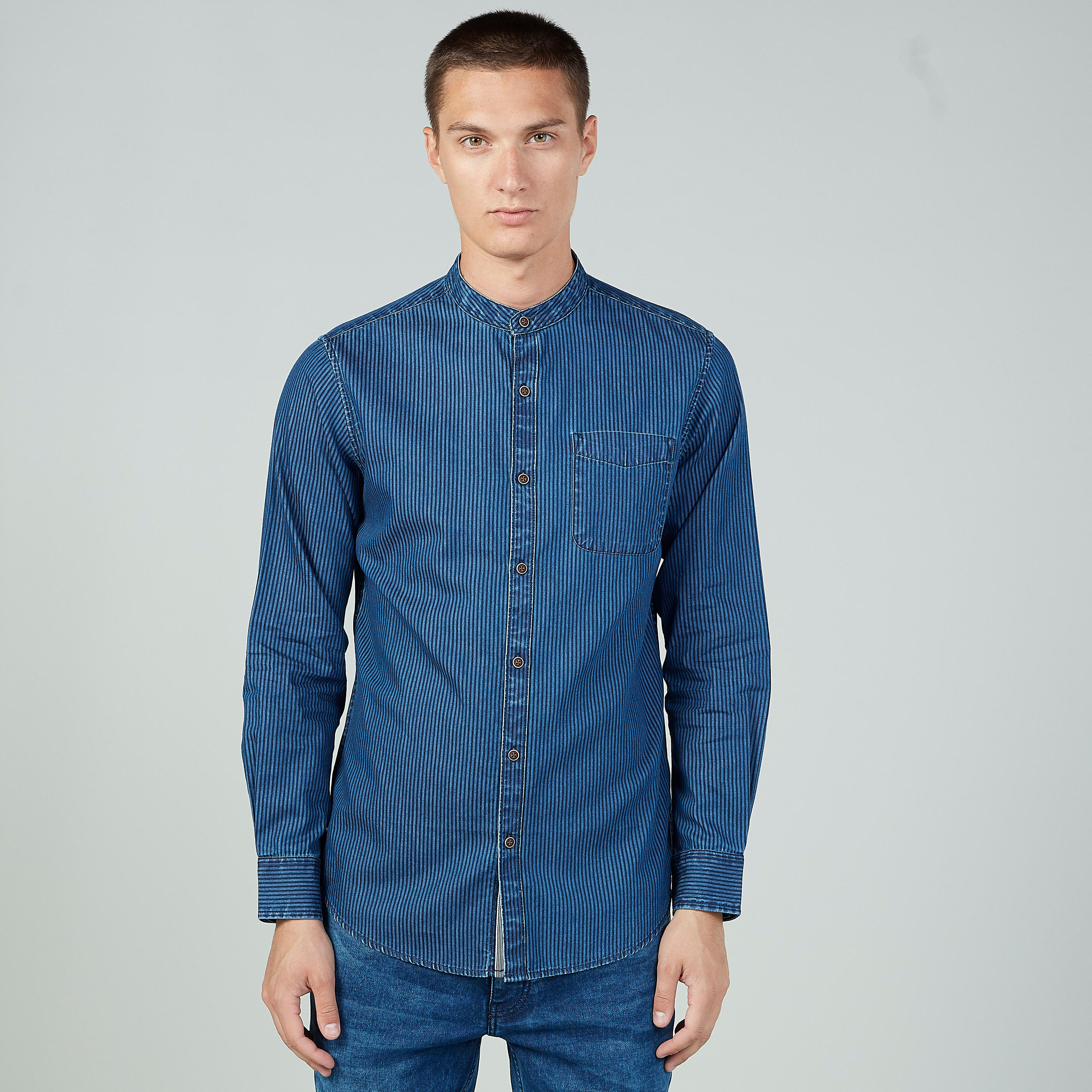 قميص مخطط سليم بياقة ماندارين وأكمام طويلة-men-clothing-shirts-image-1