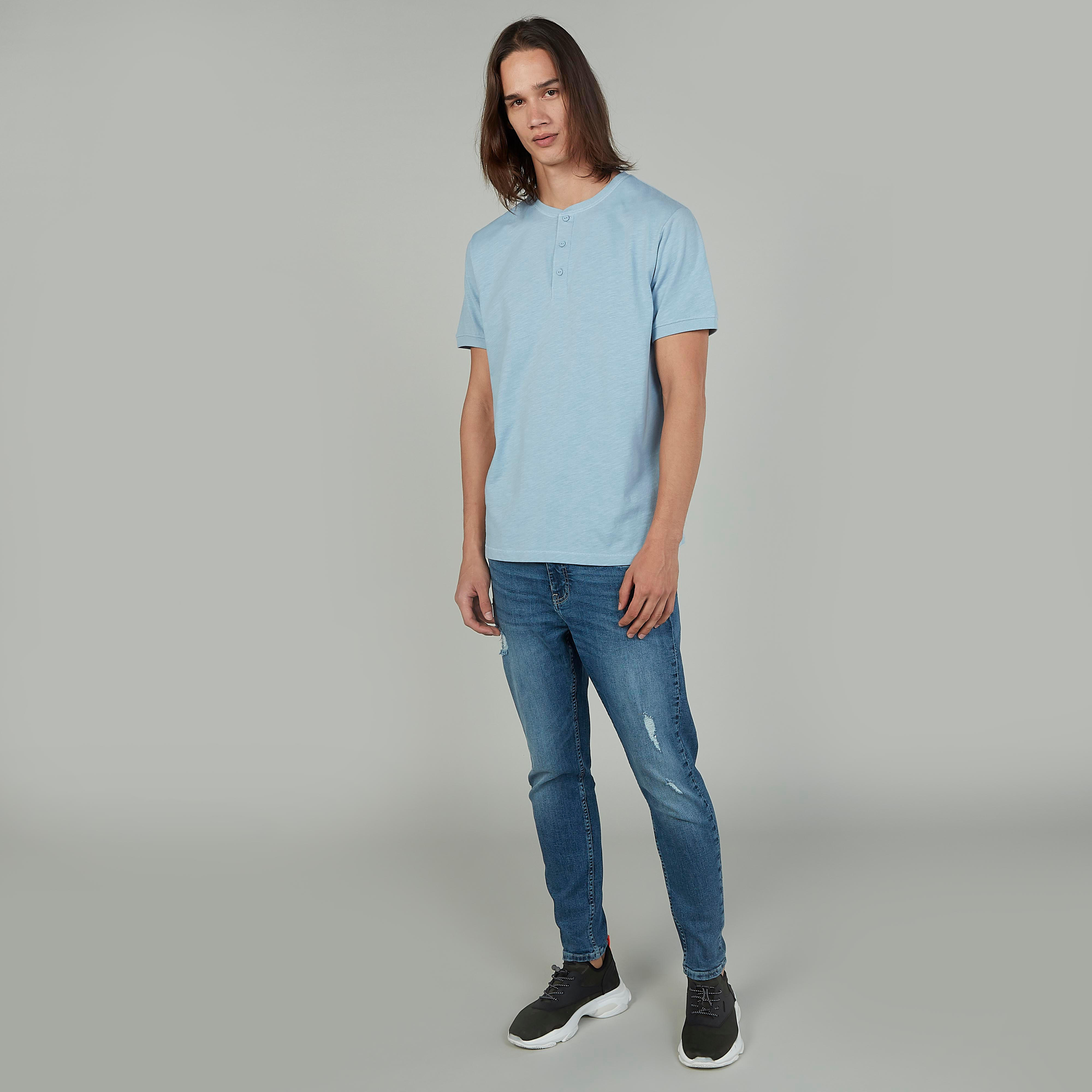 بنطلون جينز ممزّق بجيوب وحلقات حزام-men-clothing-bottoms-jeans-image-2