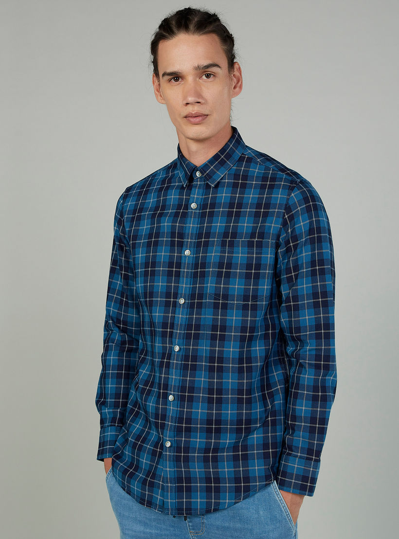 قميص كاروهات بقصّة سليم وأكمام طويلة وجيب على الصدر-men-clothing-shirts-image-1