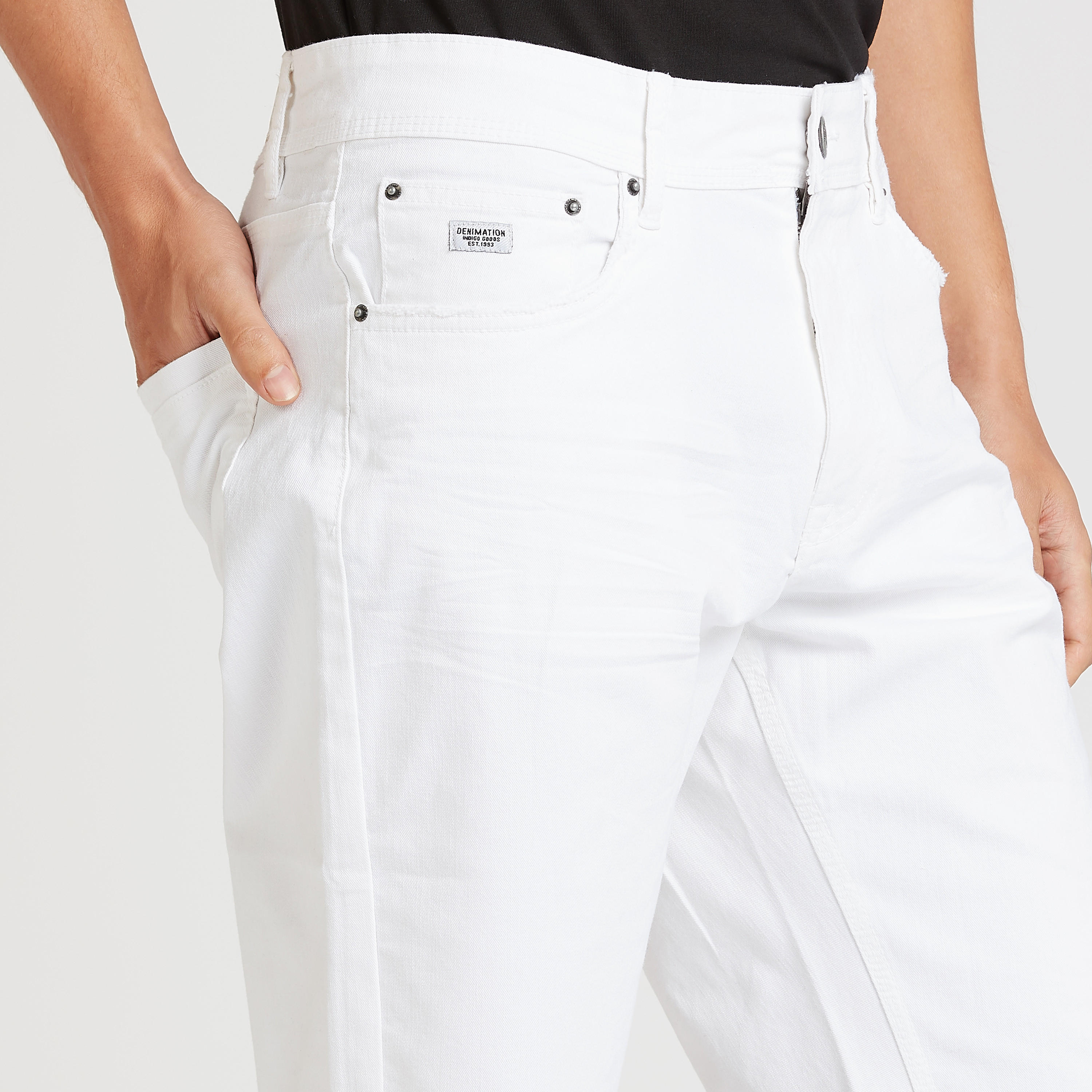 شورت دينم بتفاصيل جيوب وحزام بعراوي-men-clothing-bottoms-shorts-image-3
