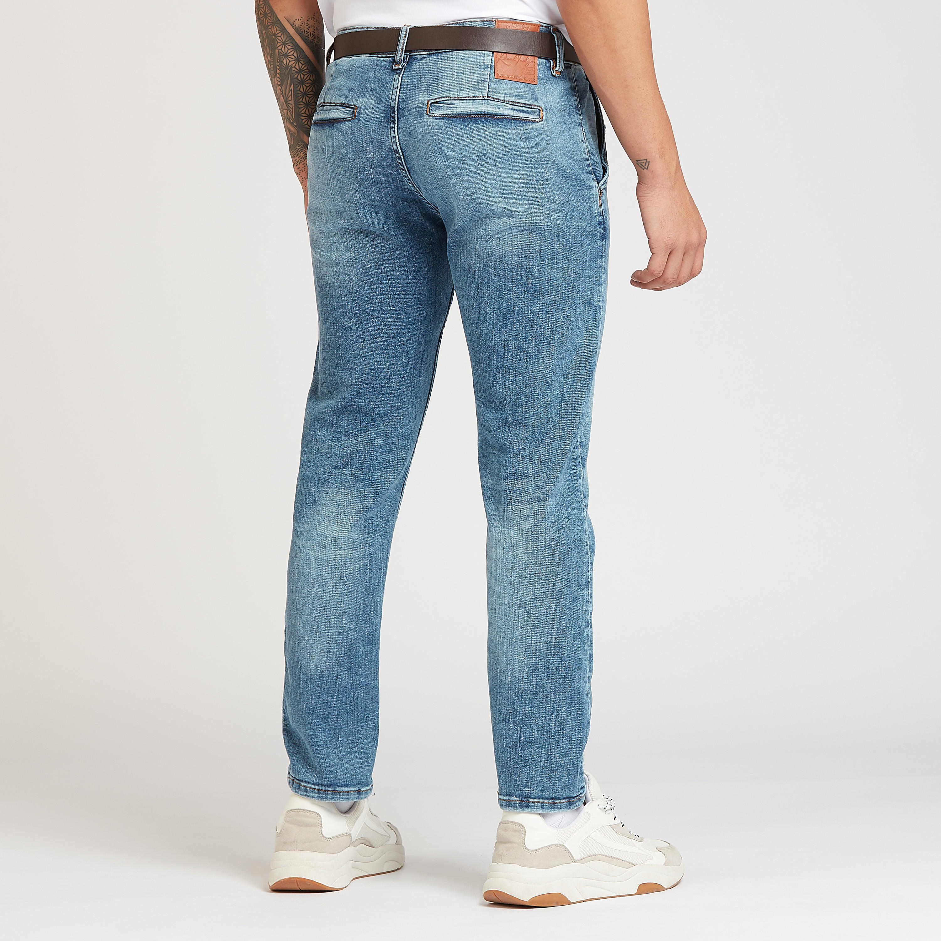 بنطلون جينز بارز الملمس بجيوب وعراوي حزام-men-clothing-bottoms-jeans-image-4