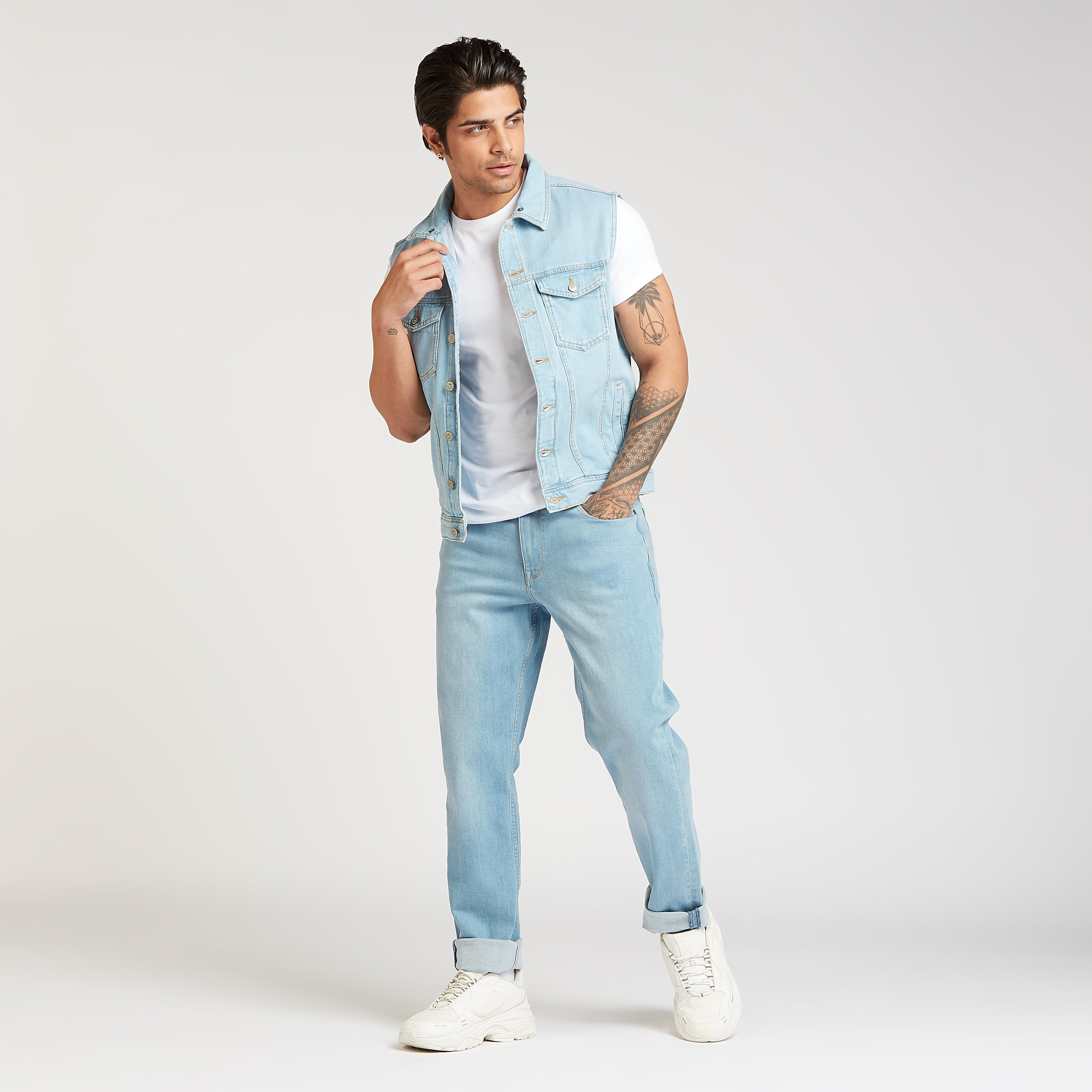 جاكيت دنيم دون أكمام بطيّة جيوب وقبعة-men-clothing-jacketsandblazers-jackets-image-5