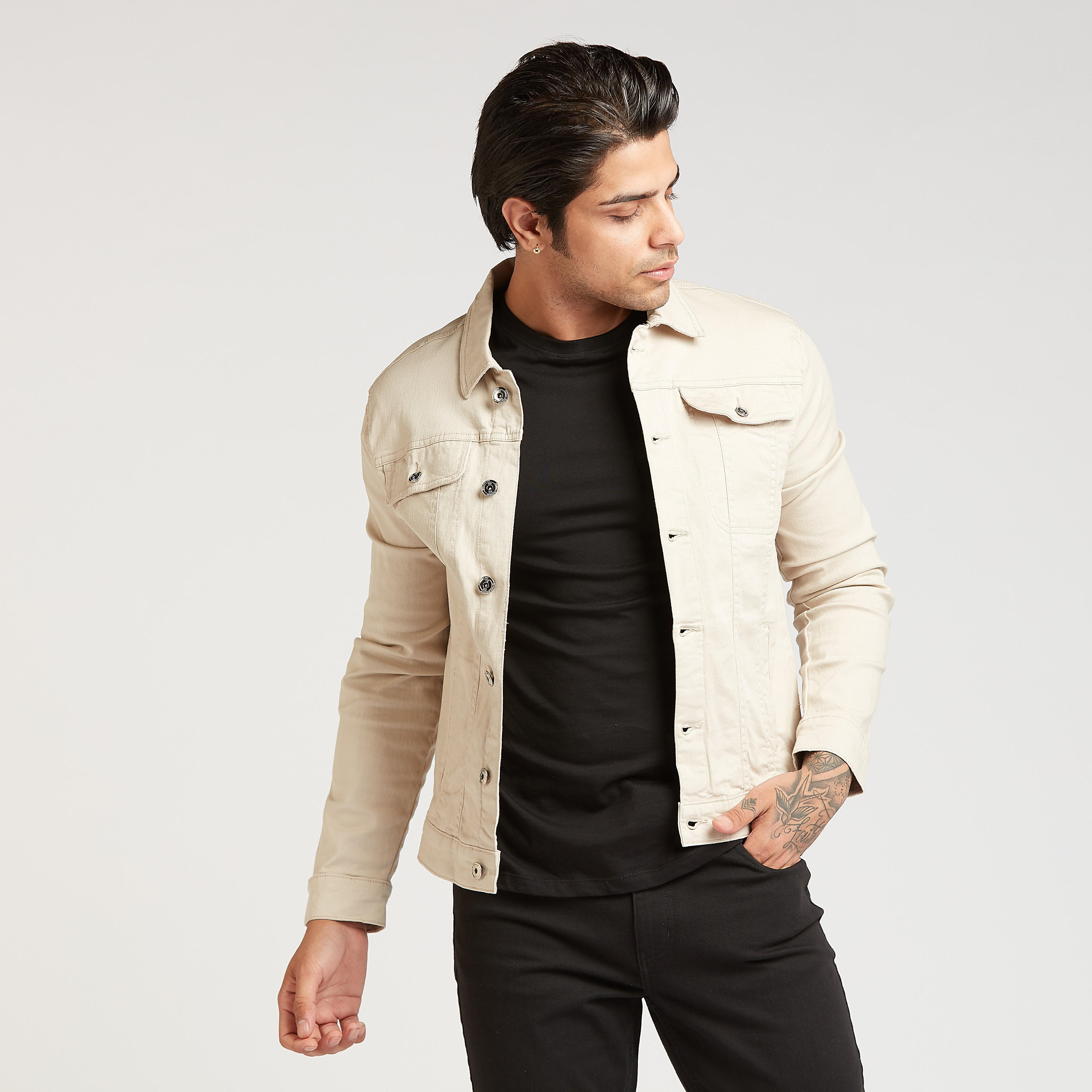 جاكيت دنيم سادة بأكمام طويلة وجيوب بطية-men-clothing-jacketsandblazers-jackets-image-6