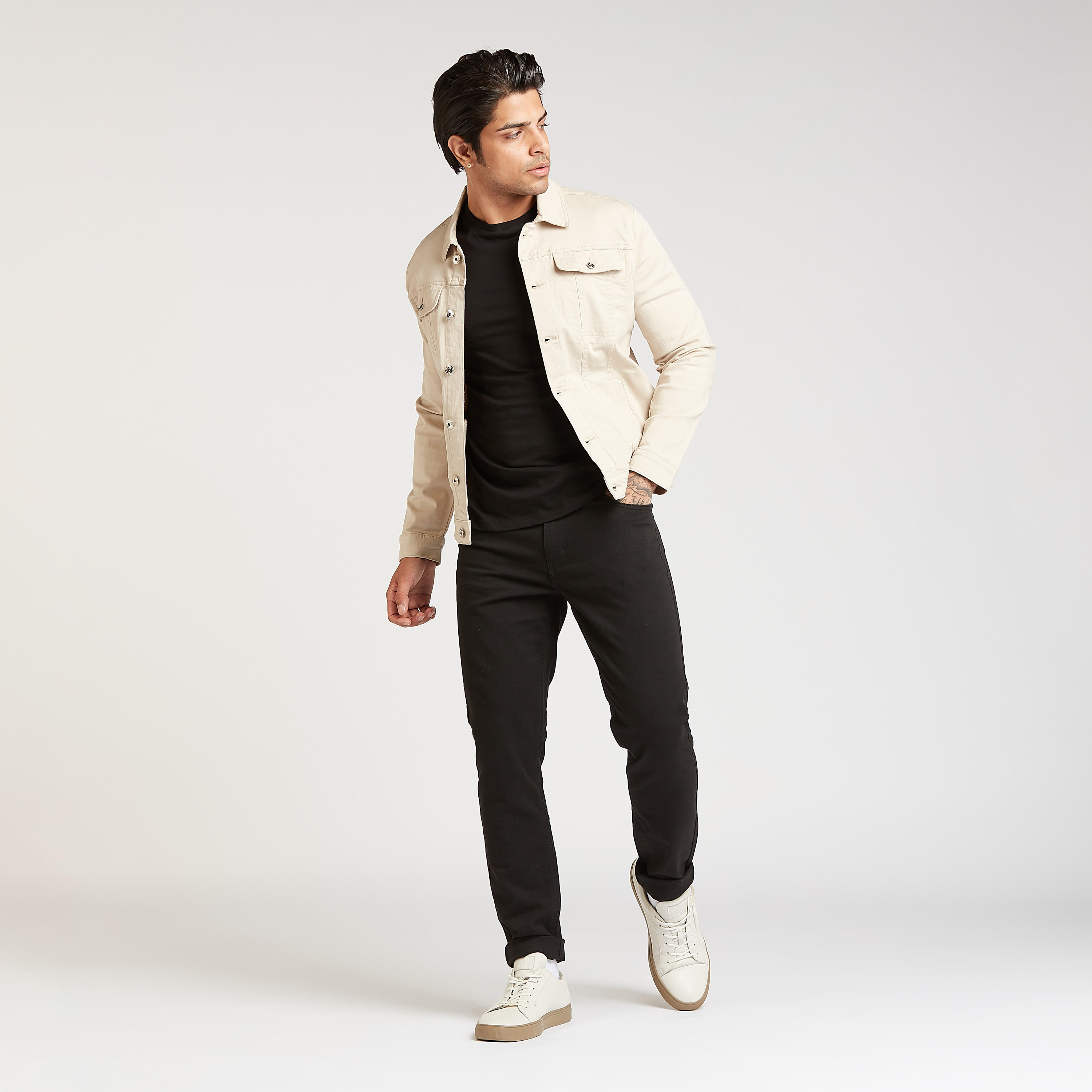 جاكيت دنيم سادة بأكمام طويلة وجيوب بطية-men-clothing-jacketsandblazers-jackets-image-5