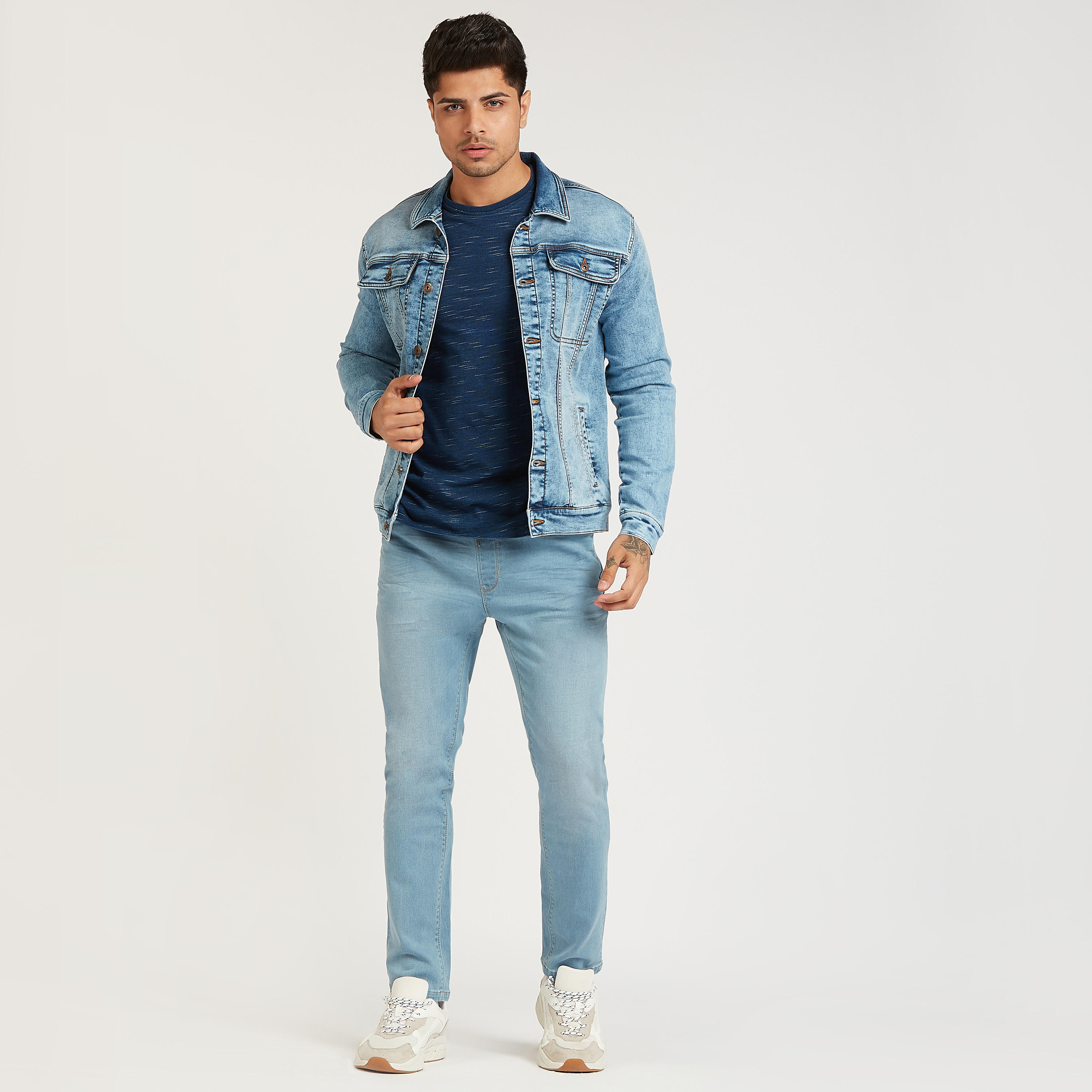 جاكيت دنيم بأكمام طويلة وجيوب بطيّة-men-clothing-jacketsandblazers-jackets-image-2