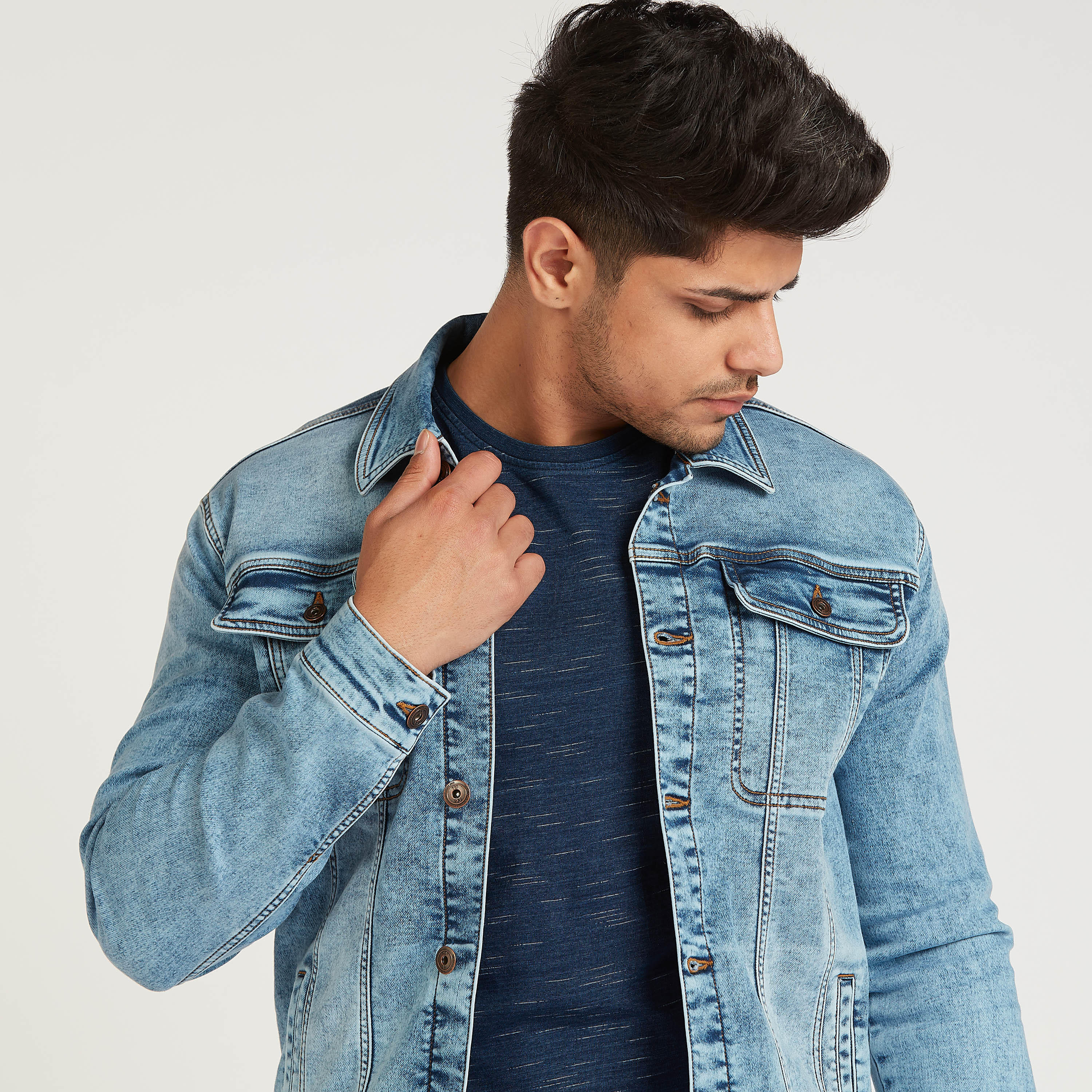 جاكيت دنيم بأكمام طويلة وجيوب بطيّة-men-clothing-jacketsandblazers-jackets-image-3