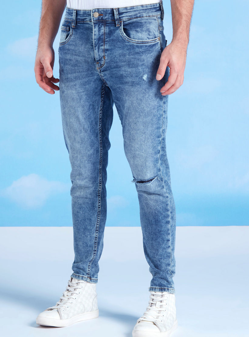 بنطلون جينز ممزّق بقصة سليم و خصر منخفض مع جيوب وحلقات للحزام-men-clothing-bottoms-jeans-image-1