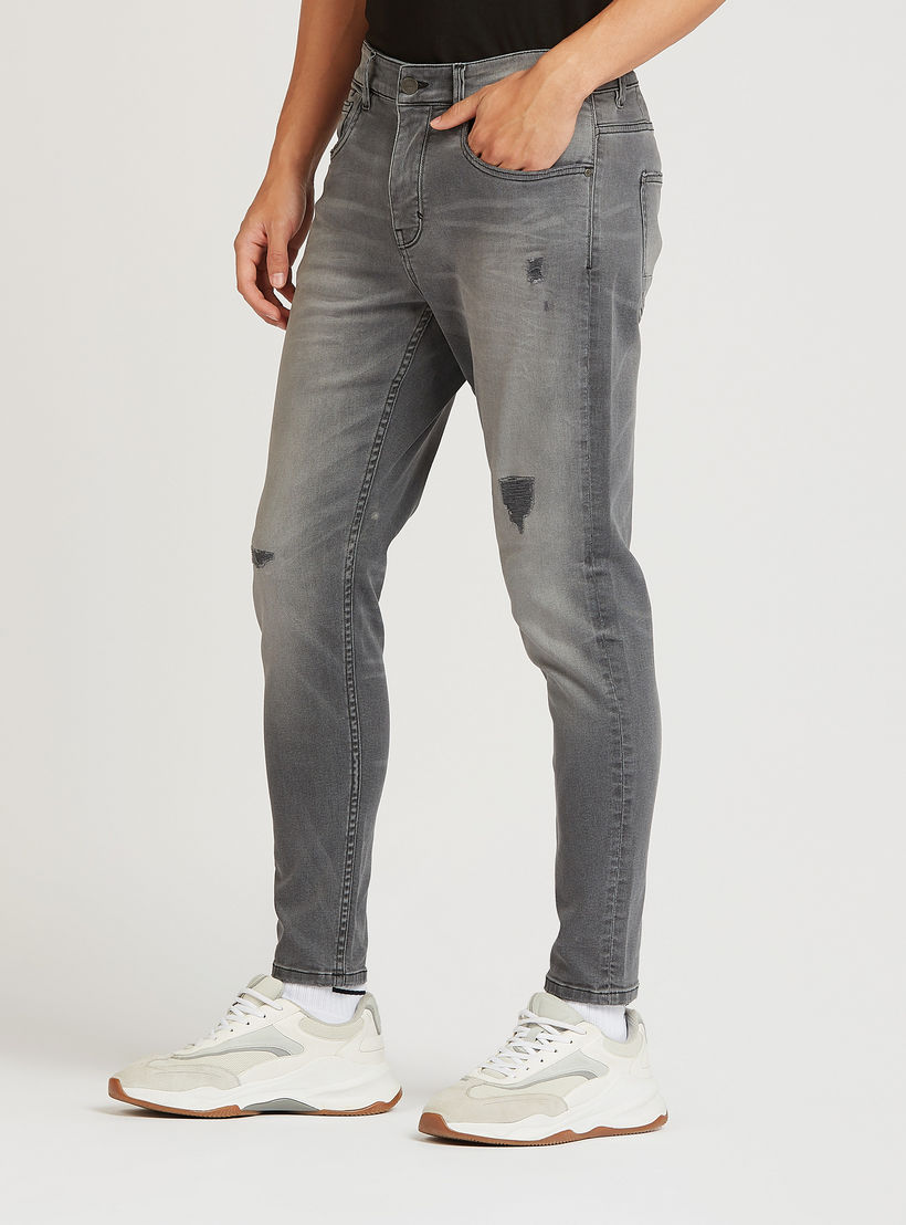 بنطلون جينز ممزّق بقصة سليم و خصر منخفض مع جيوب وحلقات للحزام-men-clothing-bottoms-jeans-image-5