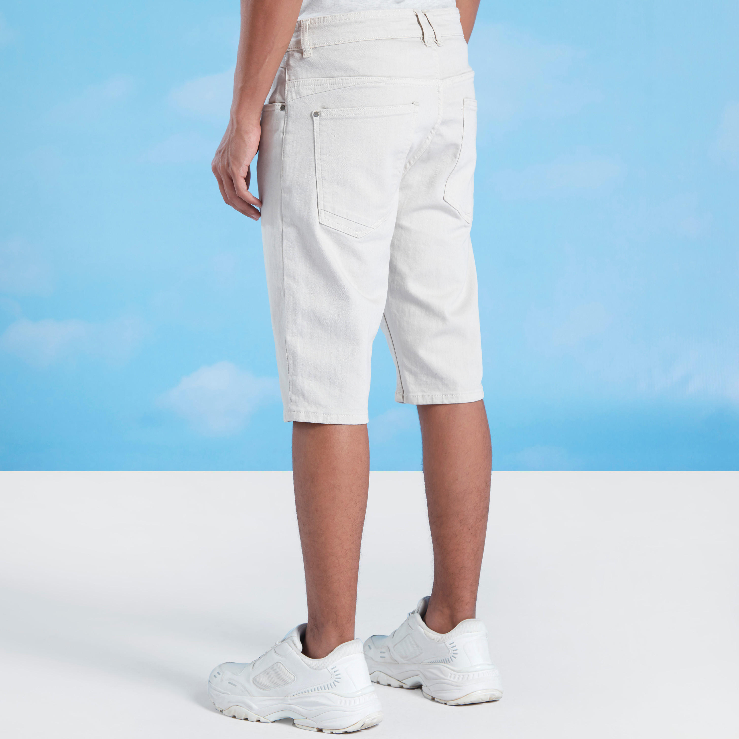 شورت دينم سادة بجيوب وعراوي حزام-men-clothing-bottoms-shorts-image-4
