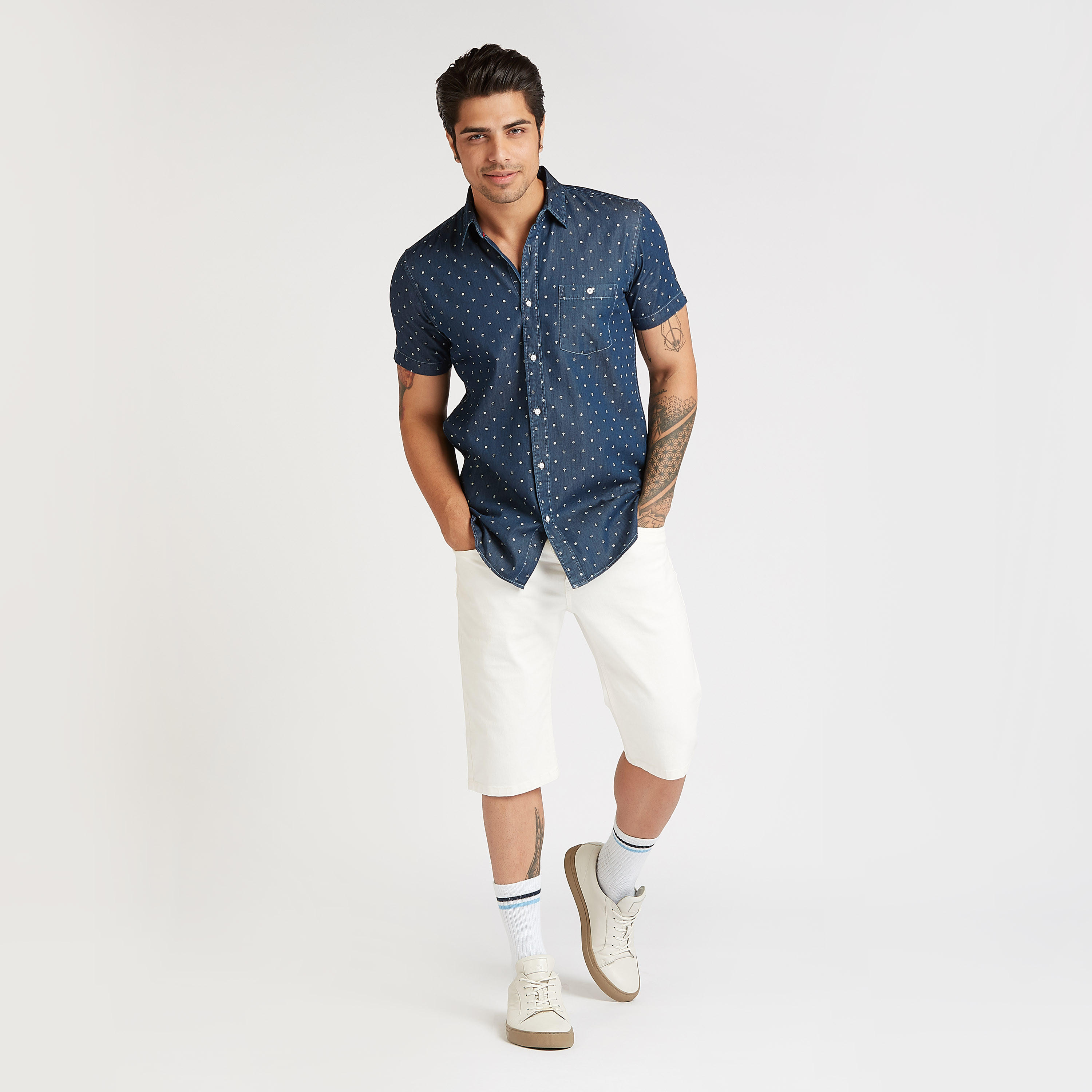 قميص بأكمام قصيرة وجيب على الصدر وطبعات آنكور-men-clothing-shirts-image-2