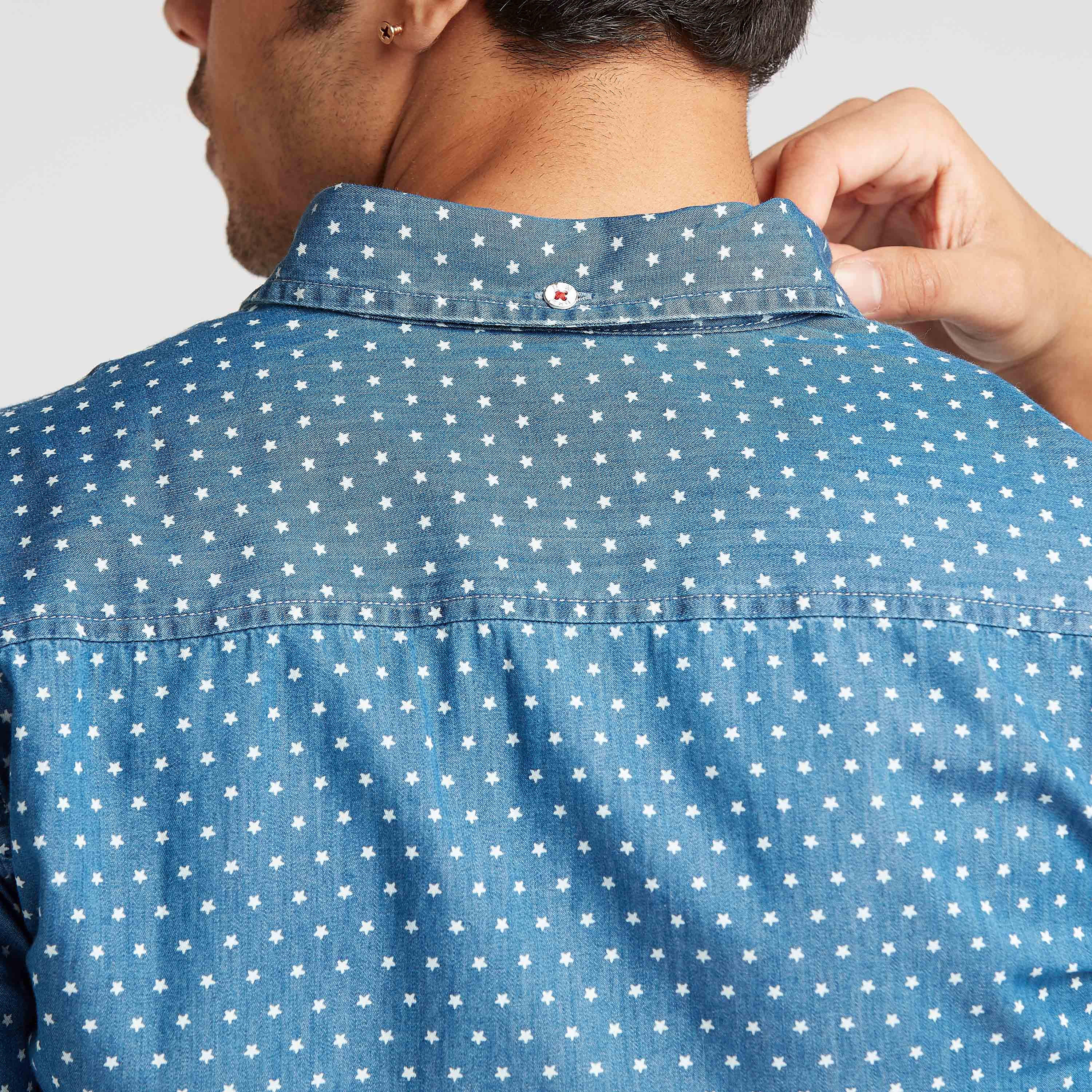 قميص بأكمام قصيرة وجيب على الصدر وطبعات نجمة-men-clothing-shirts-image-5