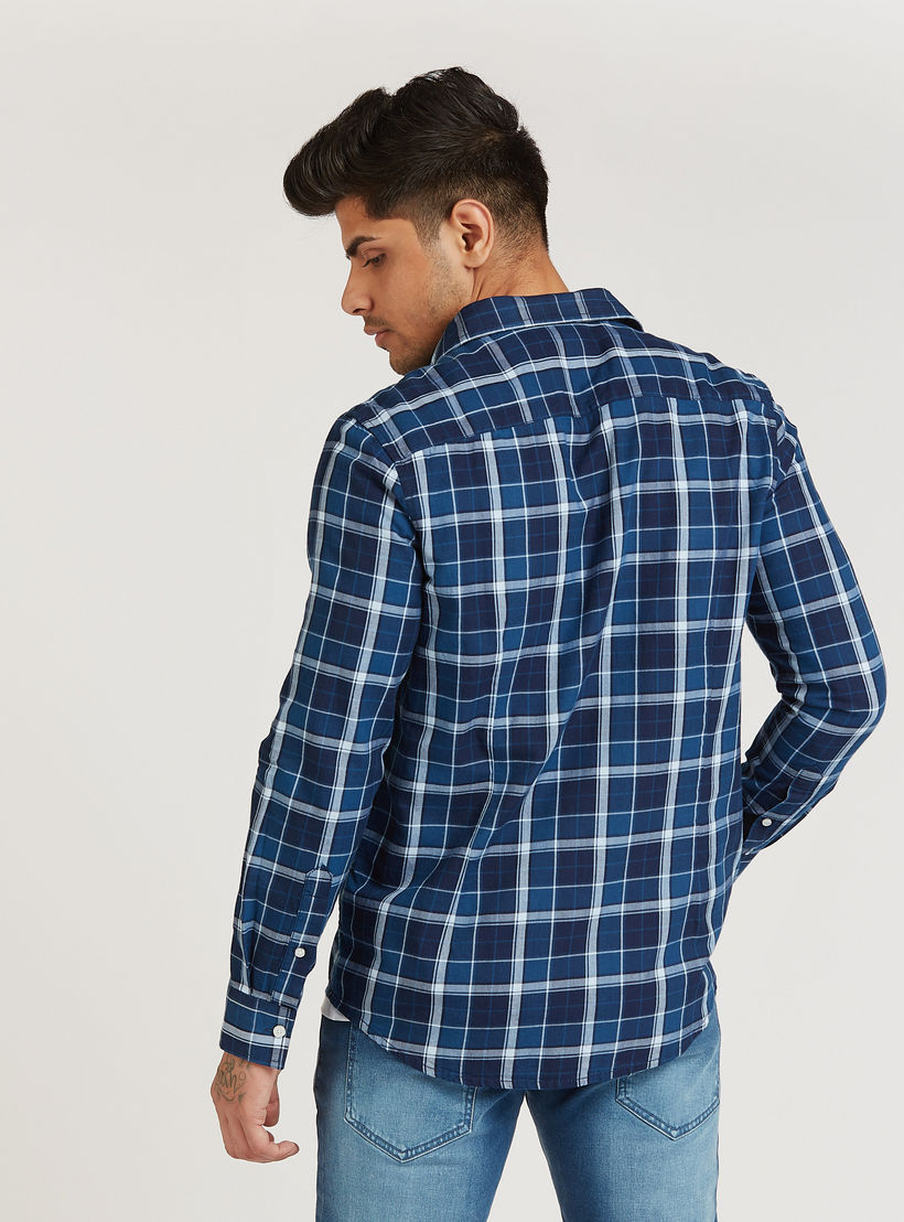 قميص سليم فيت كاروهات بأكمام طويلة وجيوب بطيّة-men-clothing-shirts-image-4