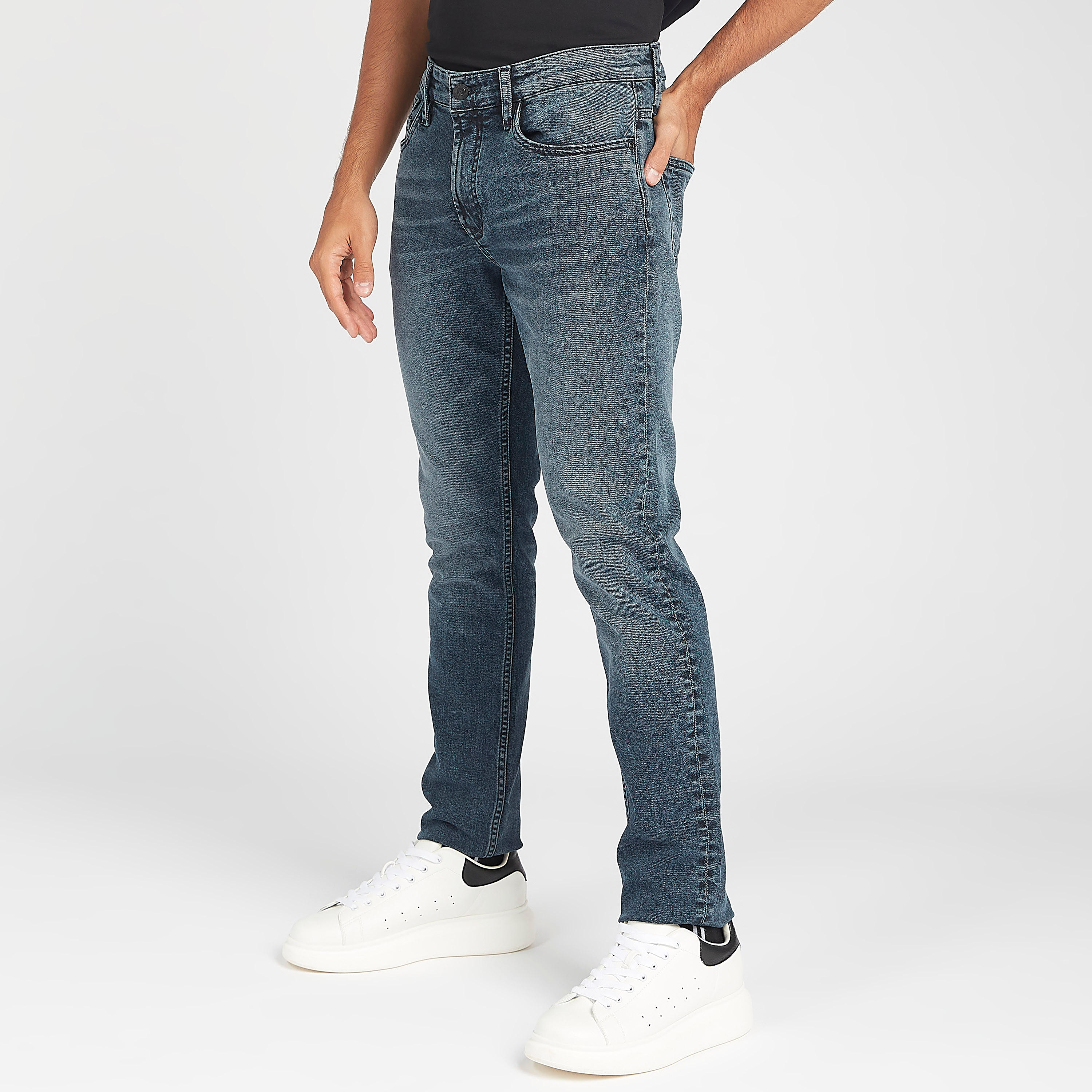بنطلون جينز دنيم طويل سادة بزر إغلاق-men-clothing-bottoms-jeans-image-8
