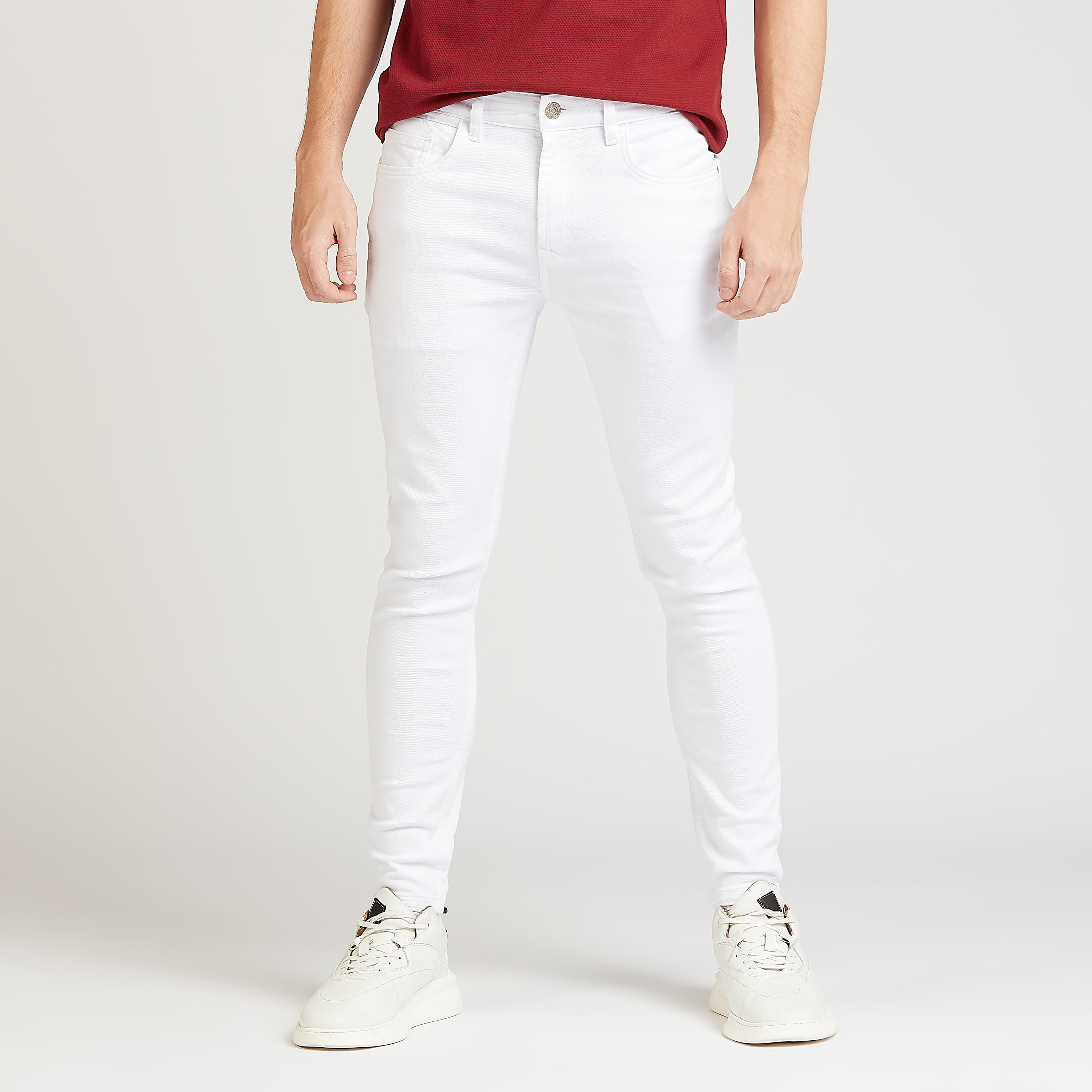 بنطلون جينز سادة بجيوب وعراوي-men-clothing-bottoms-jeans-image-1