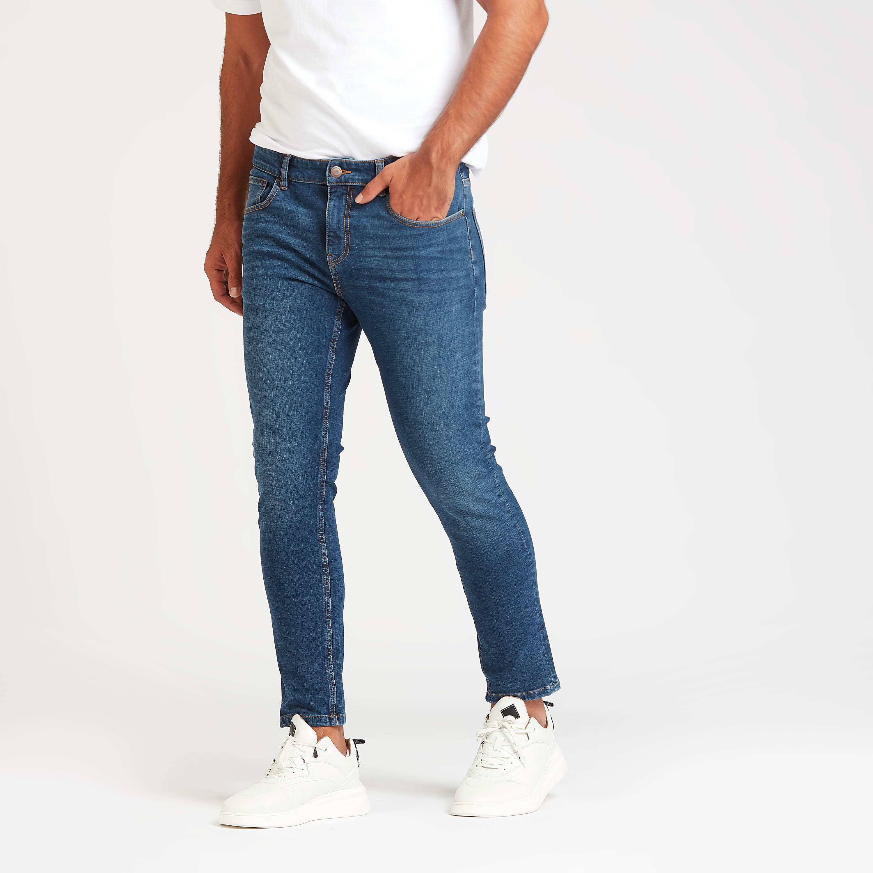 بنطلون جينز مستدام سكيني فيت سادة مع جيوب-men-clothing-bottoms-jeans-image-1