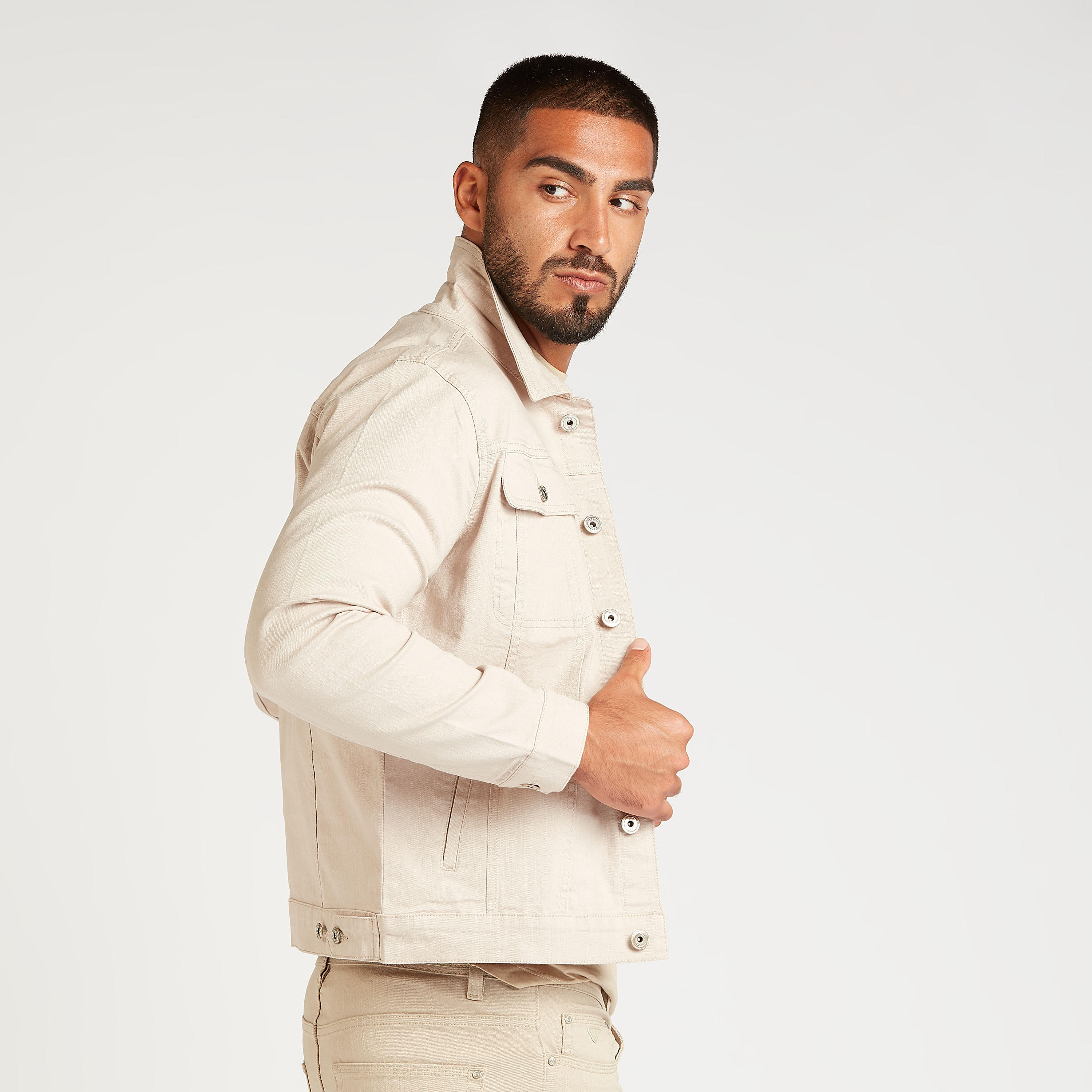 جاكيت دينم سادة بأكمام طويلة وجيوب بطية-men-clothing-jacketsandblazers-jackets-image-1