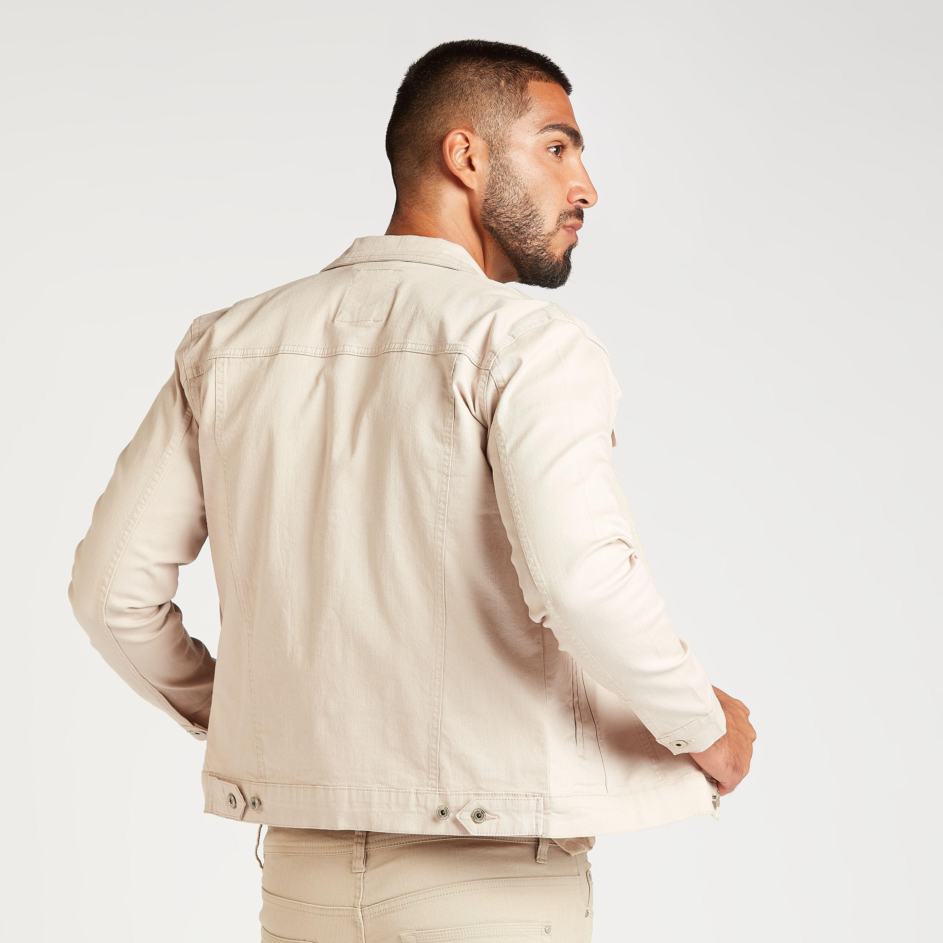 جاكيت دينم سادة بأكمام طويلة وجيوب بطية-men-clothing-jacketsandblazers-jackets-image-5