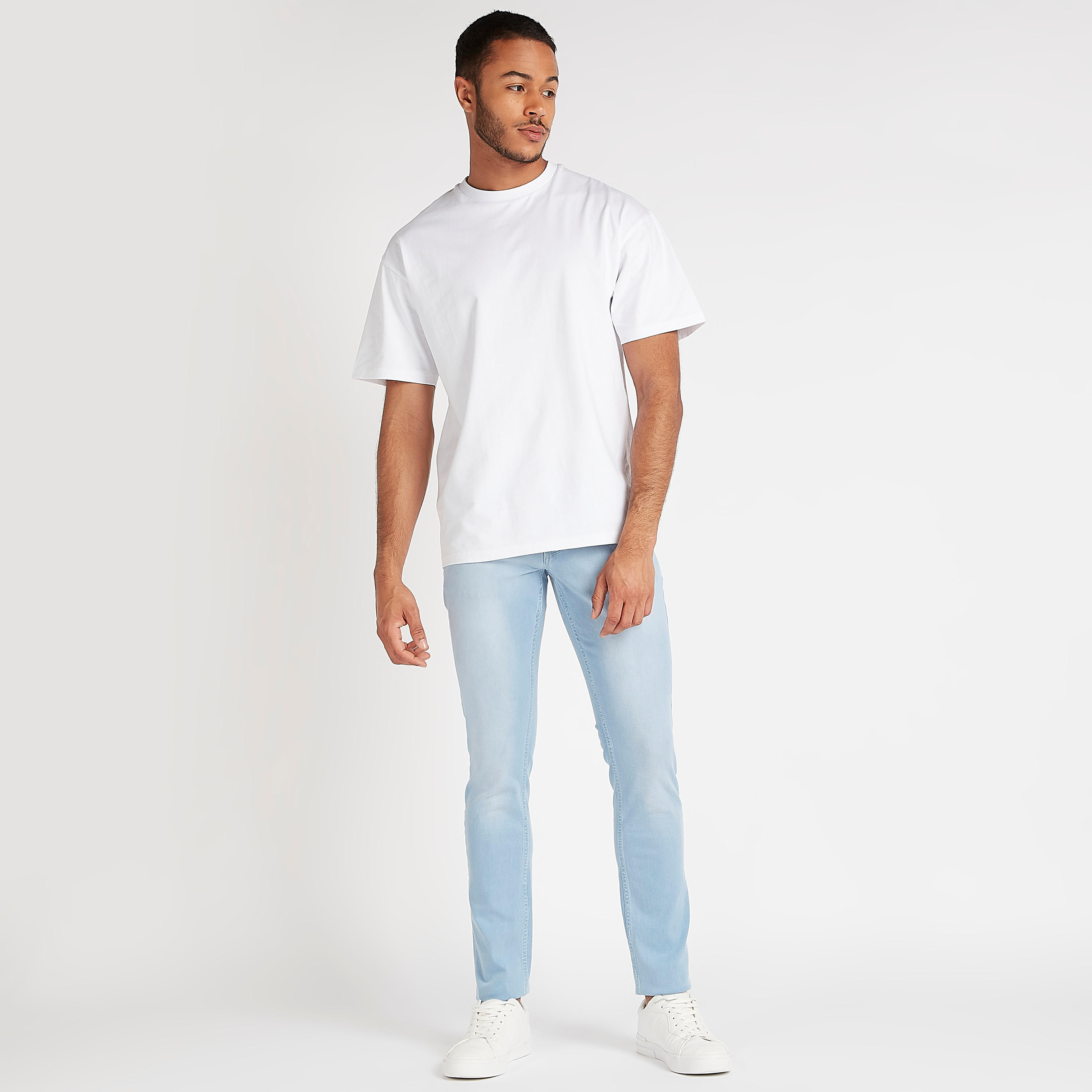 بنطلون جينز دنيم سادة سكيني فيت بخصر منخفض وزر إغلاق-men-clothing-bottoms-jeans-image-2