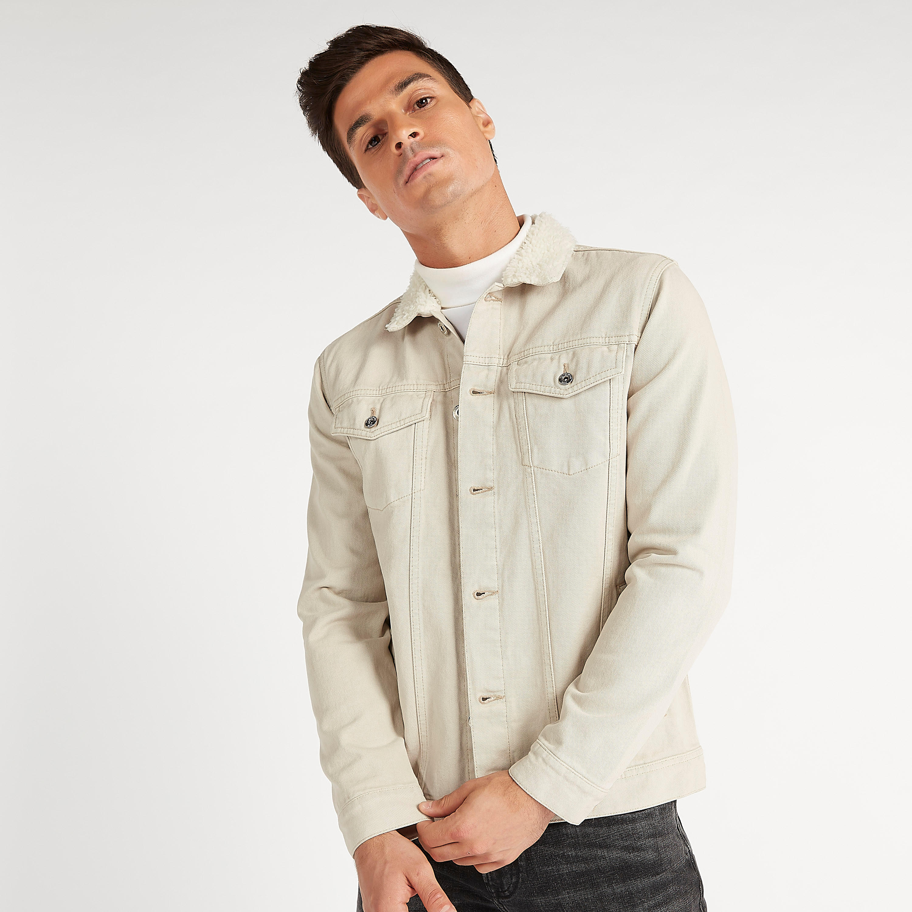 جاكيت مستدام دينم بأكمام طويلة وجيوب بطيّة-men-clothing-jacketsandblazers-jackets-image-5