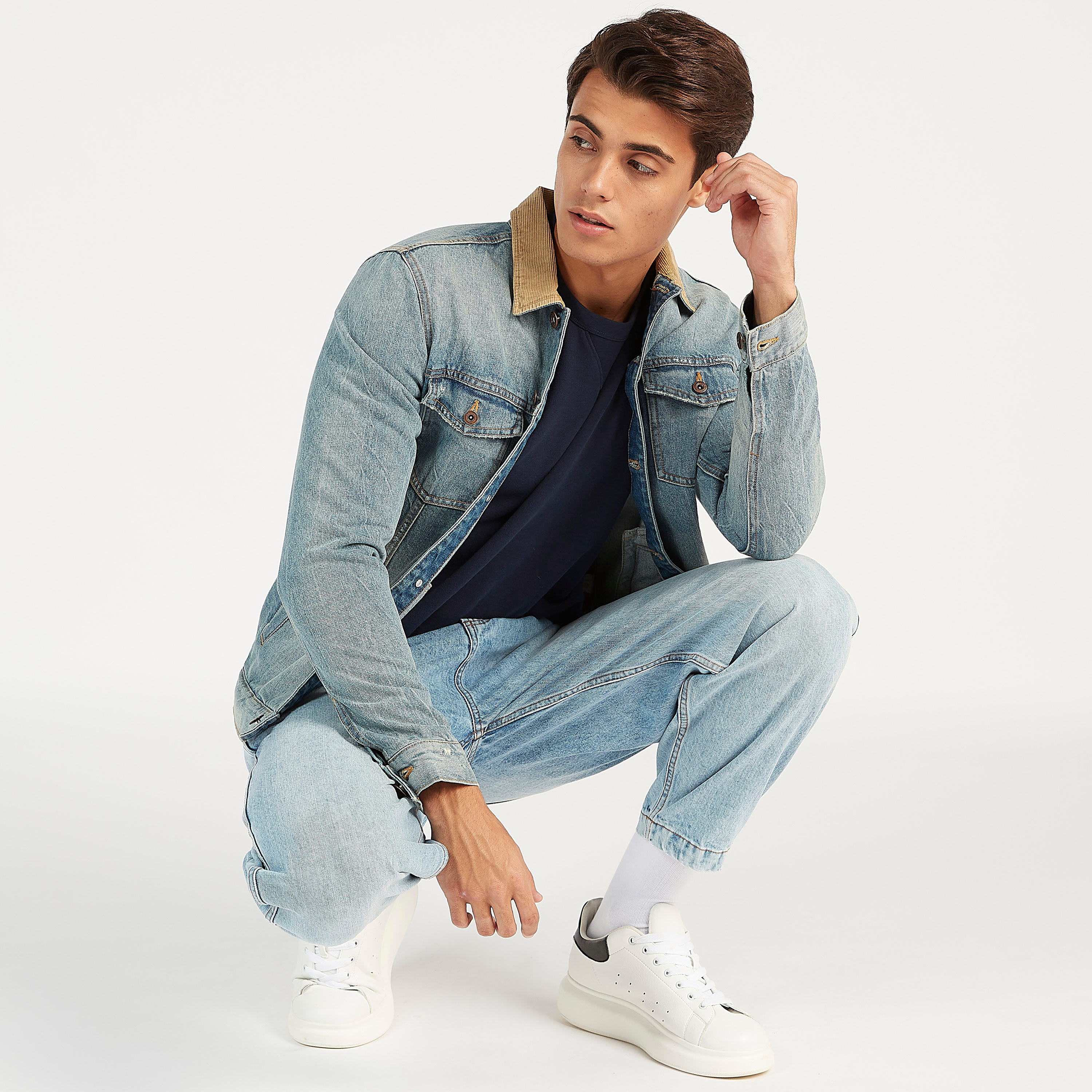 Sustainable Denim Jacket with Flap Pockets and Button Closure-men-clothing-jacketsandblazers-jackets-image-2