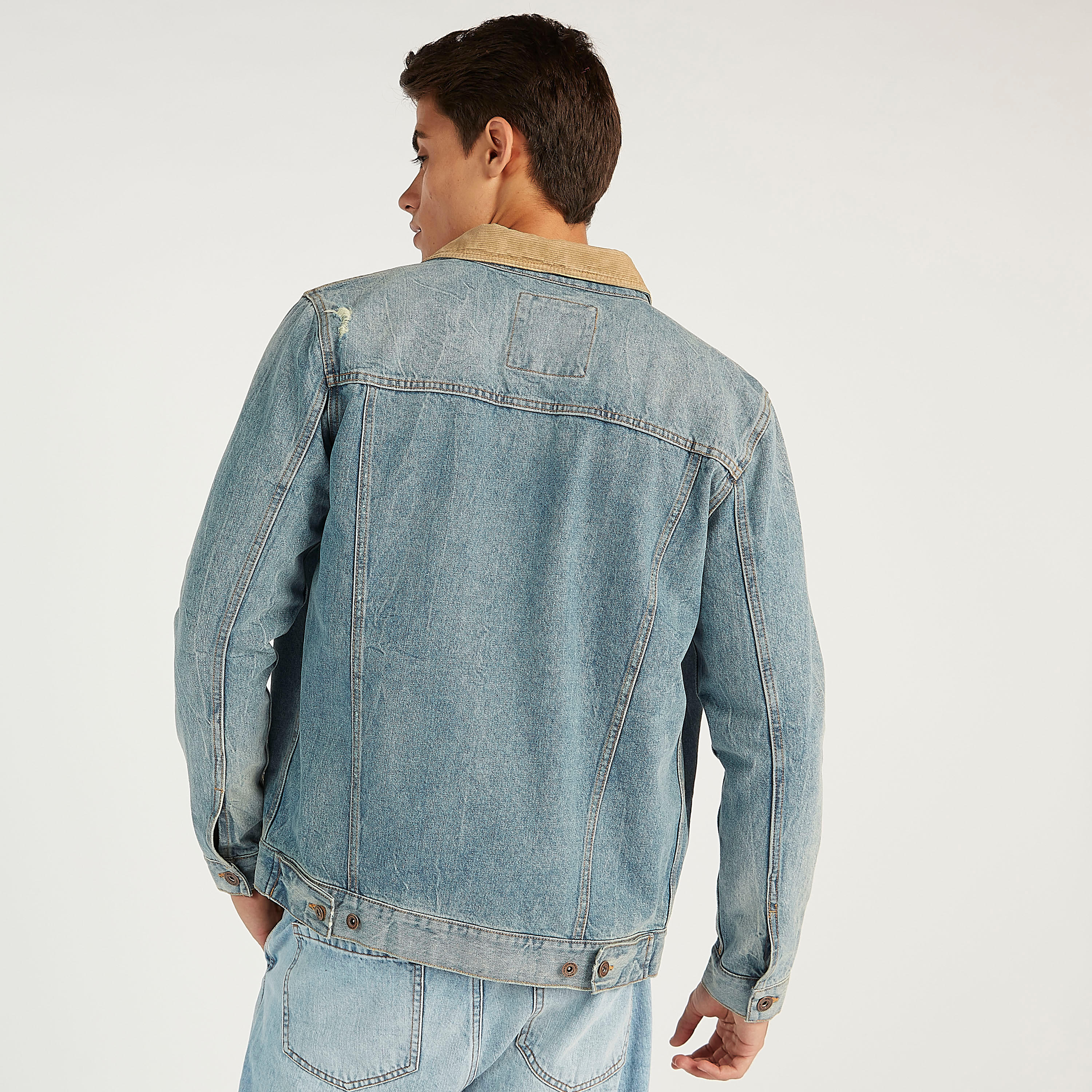 Sustainable Denim Jacket with Flap Pockets and Button Closure-men-clothing-jacketsandblazers-jackets-image-4
