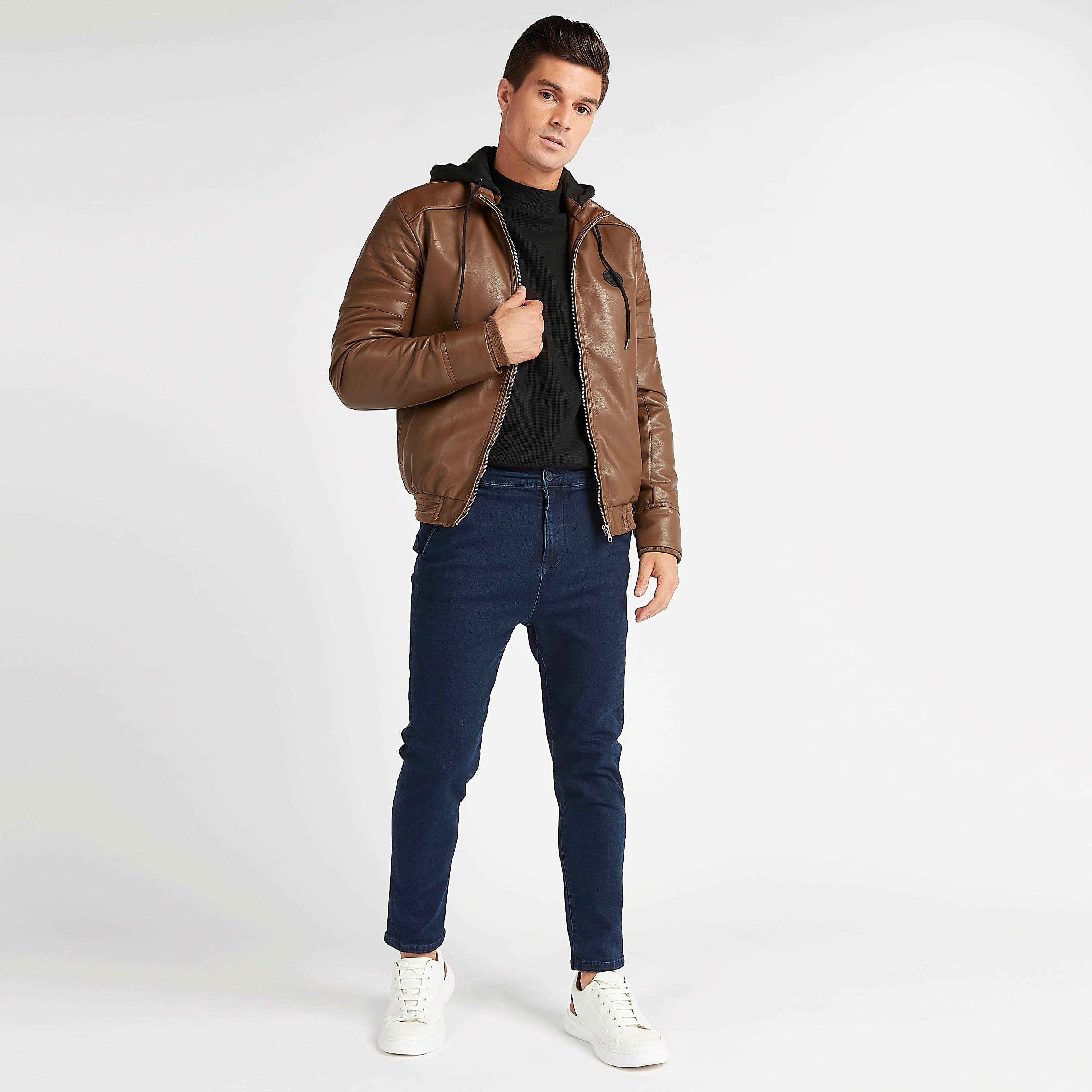 بنطلون جينز مستدام دينم مغسول خفيف بخصر متوسّط الارتفاع-men-clothing-bottoms-jeans-image-4