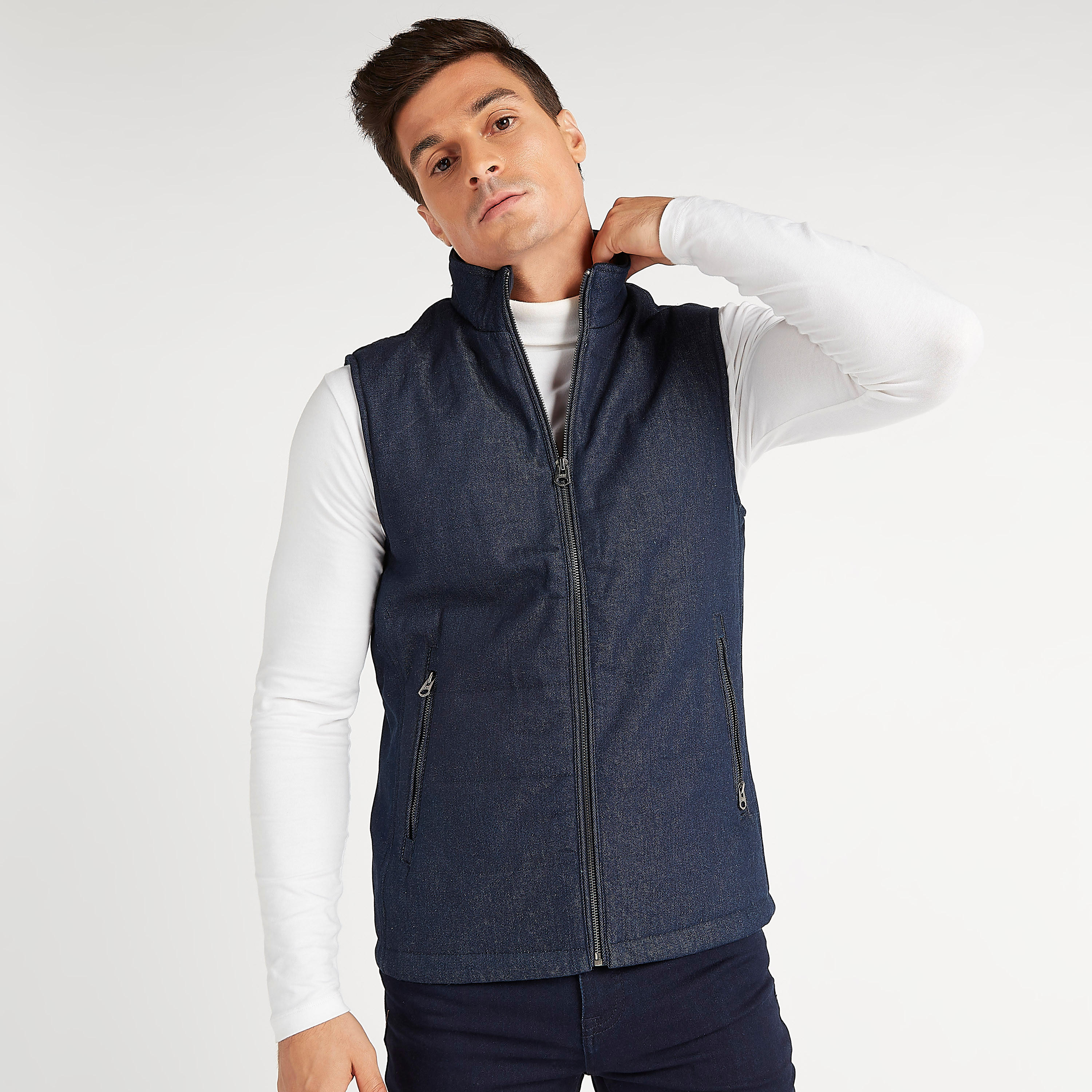 جيليه مستدام دينم بسحّاب وياقة عالية وجيوب-men-clothing-jacketsandblazers-jackets-image-1
