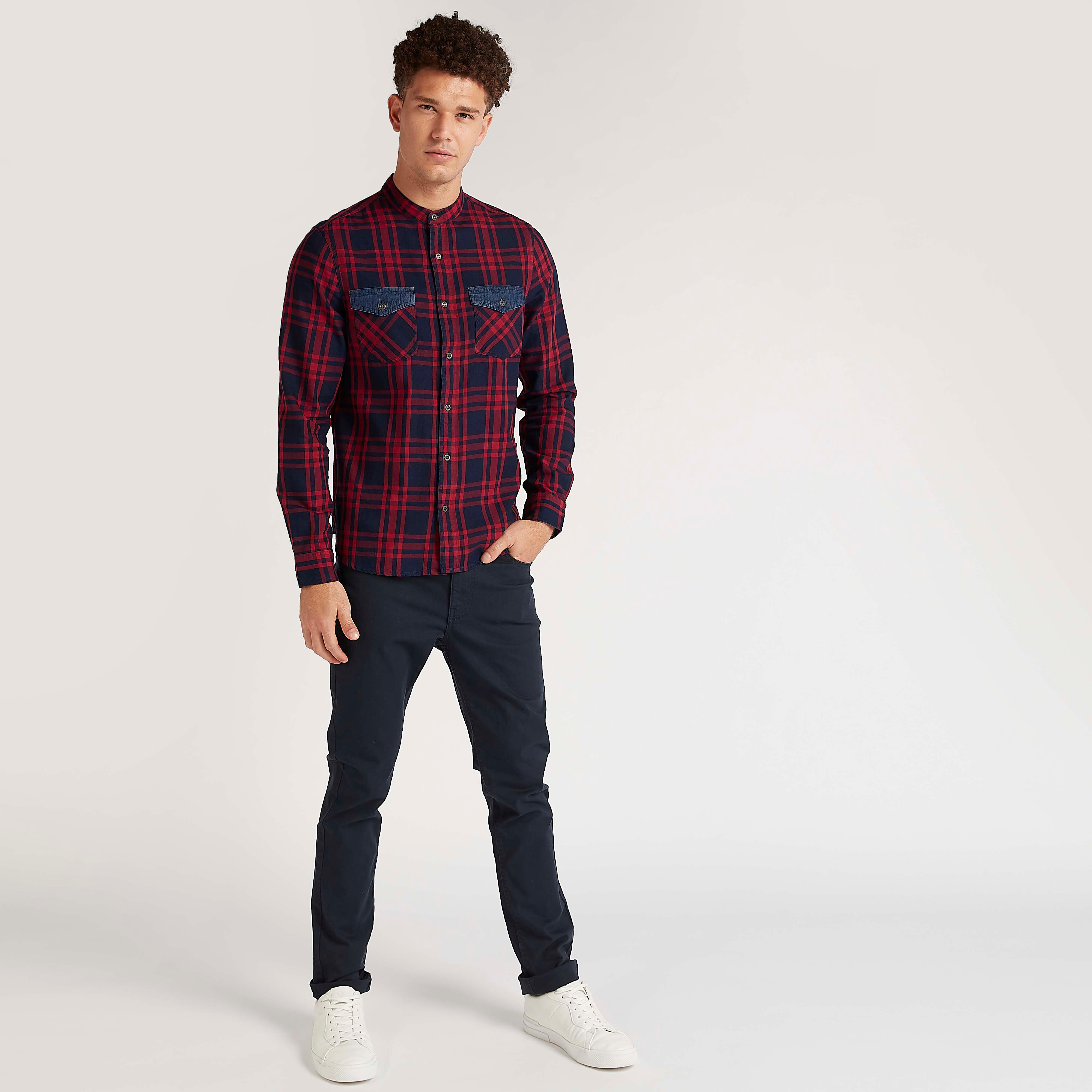 بنطلون جينز دنيم سكيني فيت بخصر منخفض وزر إغلاق-men-clothing-bottoms-jeans-image-3