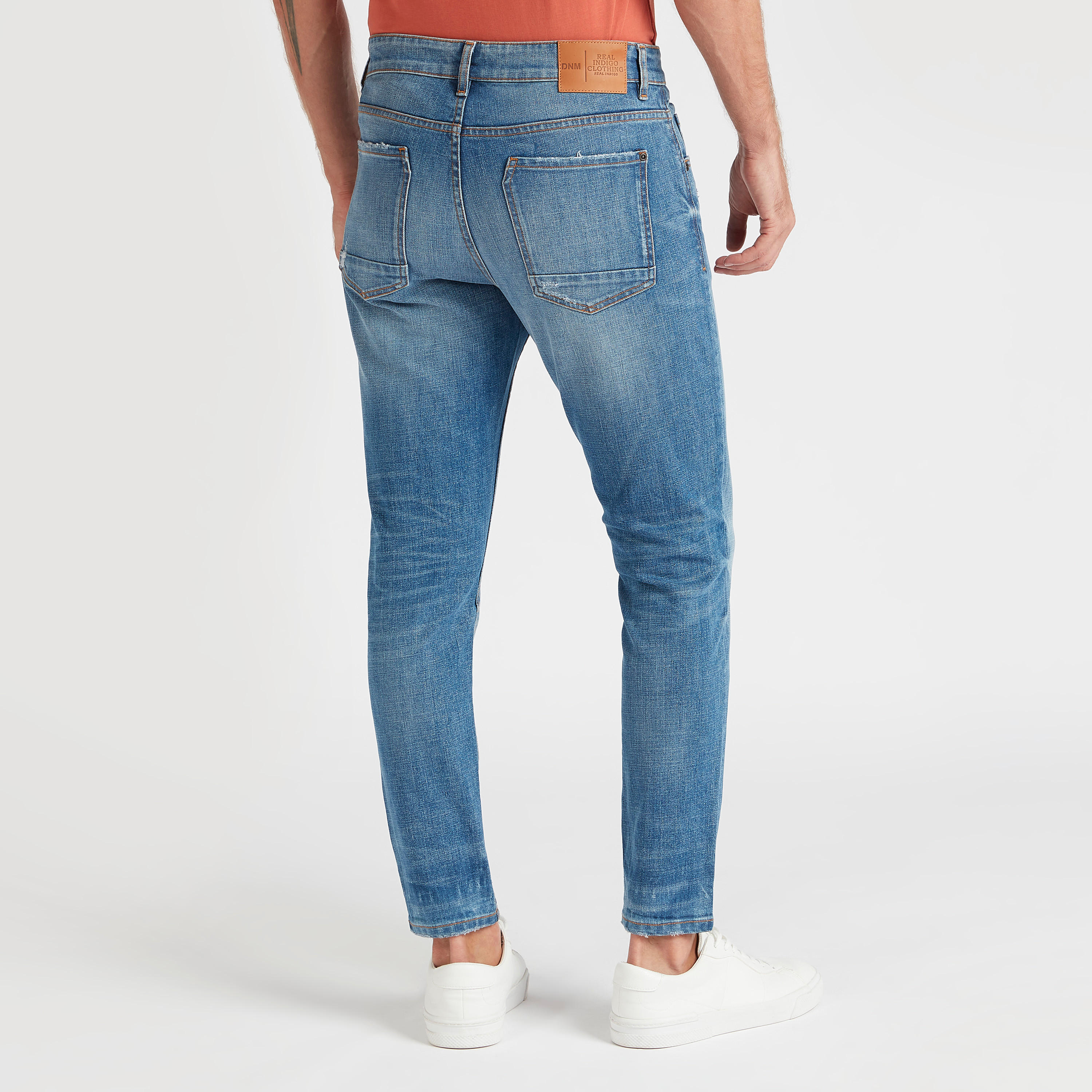 بنطلون جينز ممزّق كاروت فيت بخصر متوسط الارتفاع و5 جيوب-men-clothing-bottoms-jeans-image-5