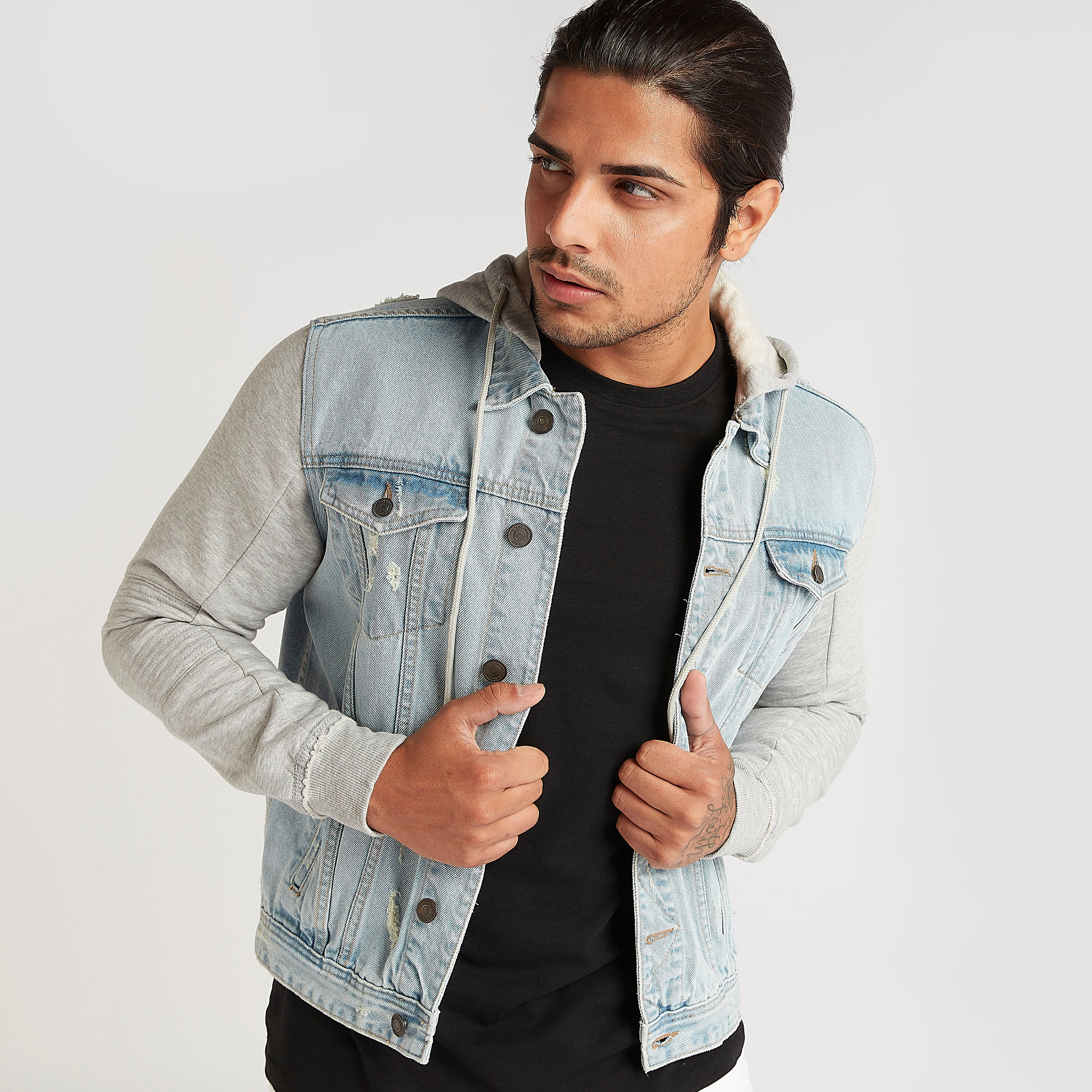 جاكيت دنيم سادة بزر إغلاق وقبّعة-men-clothing-jacketsandblazers-jackets-image-7