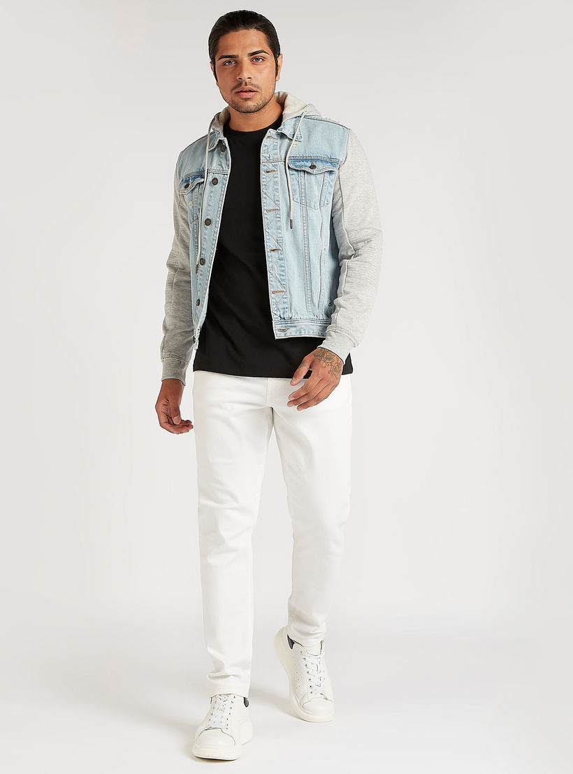 جاكيت دنيم سادة بزر إغلاق وقبّعة-men-clothing-jacketsandblazers-jackets-image-1