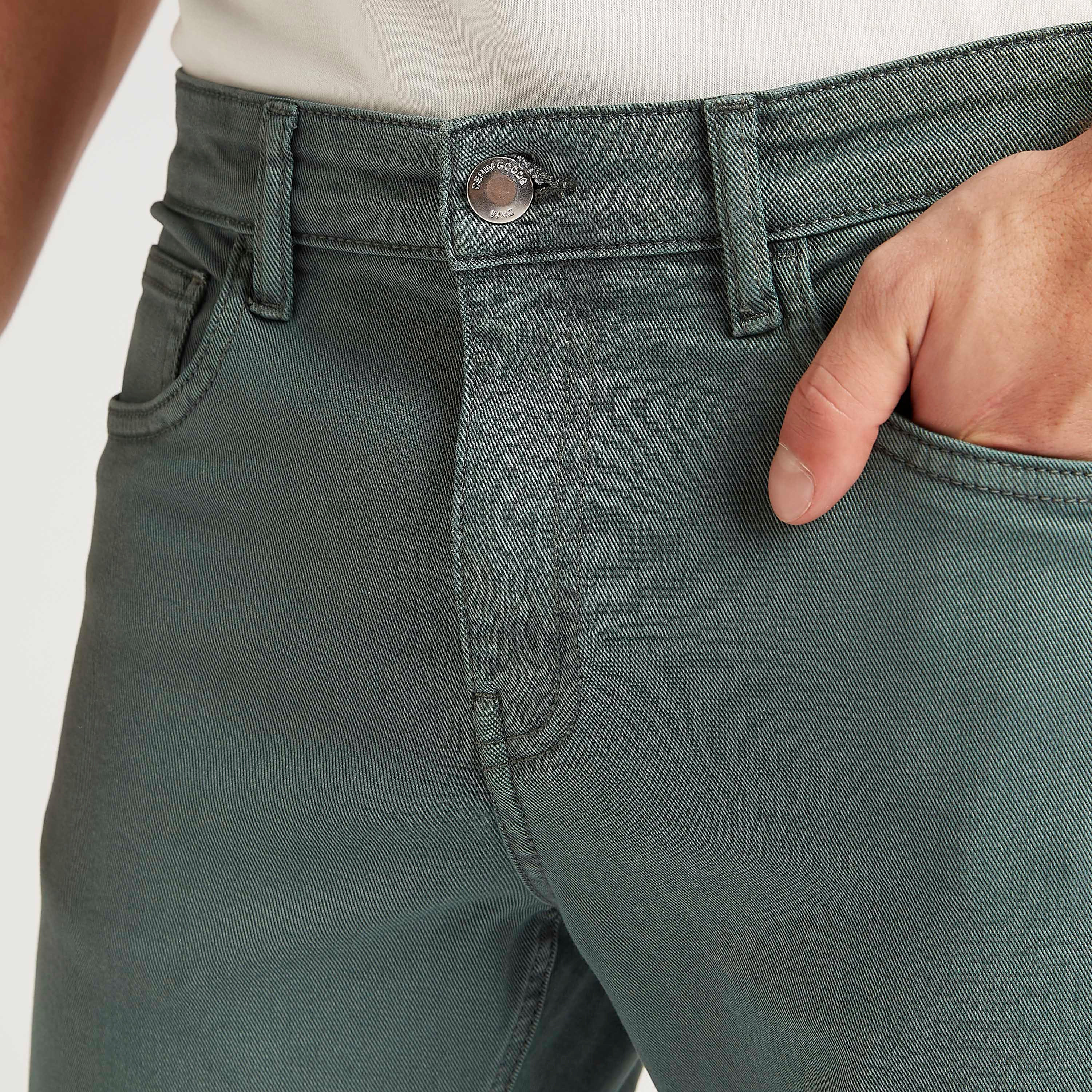 بنطلون جينز سادة سكيني فيت بخصر متوسّط الارتفاع وزر إغلاق-men-clothing-bottoms-jeans-image-3
