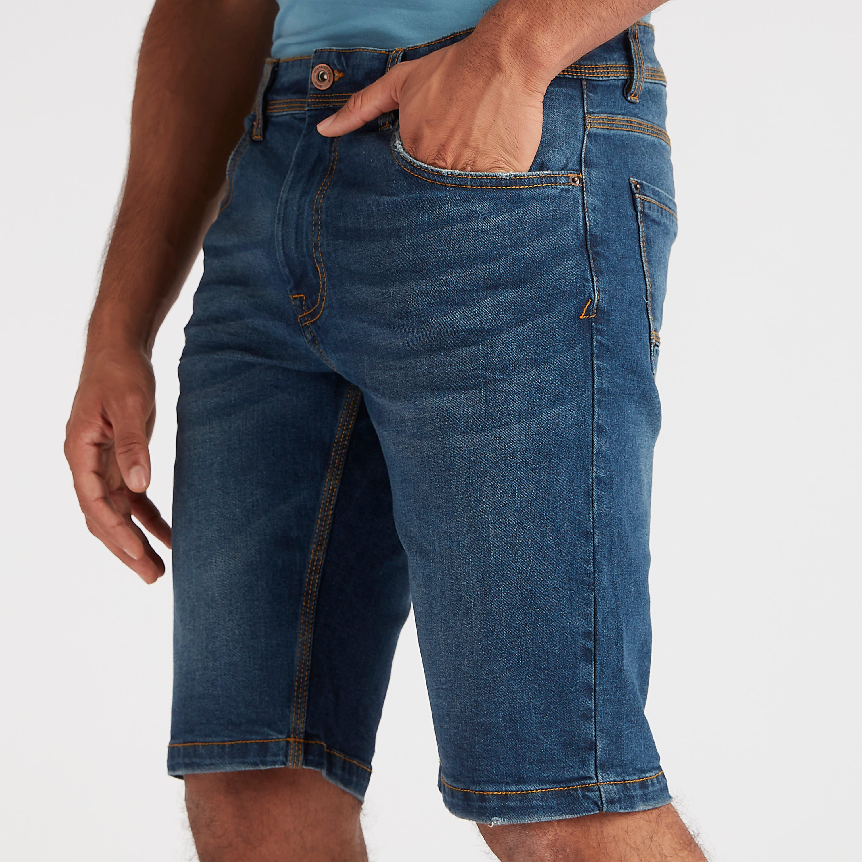 شورت دنيم سادة بجيوب من لي كوبر-men-clothing-bottoms-shorts-image-2