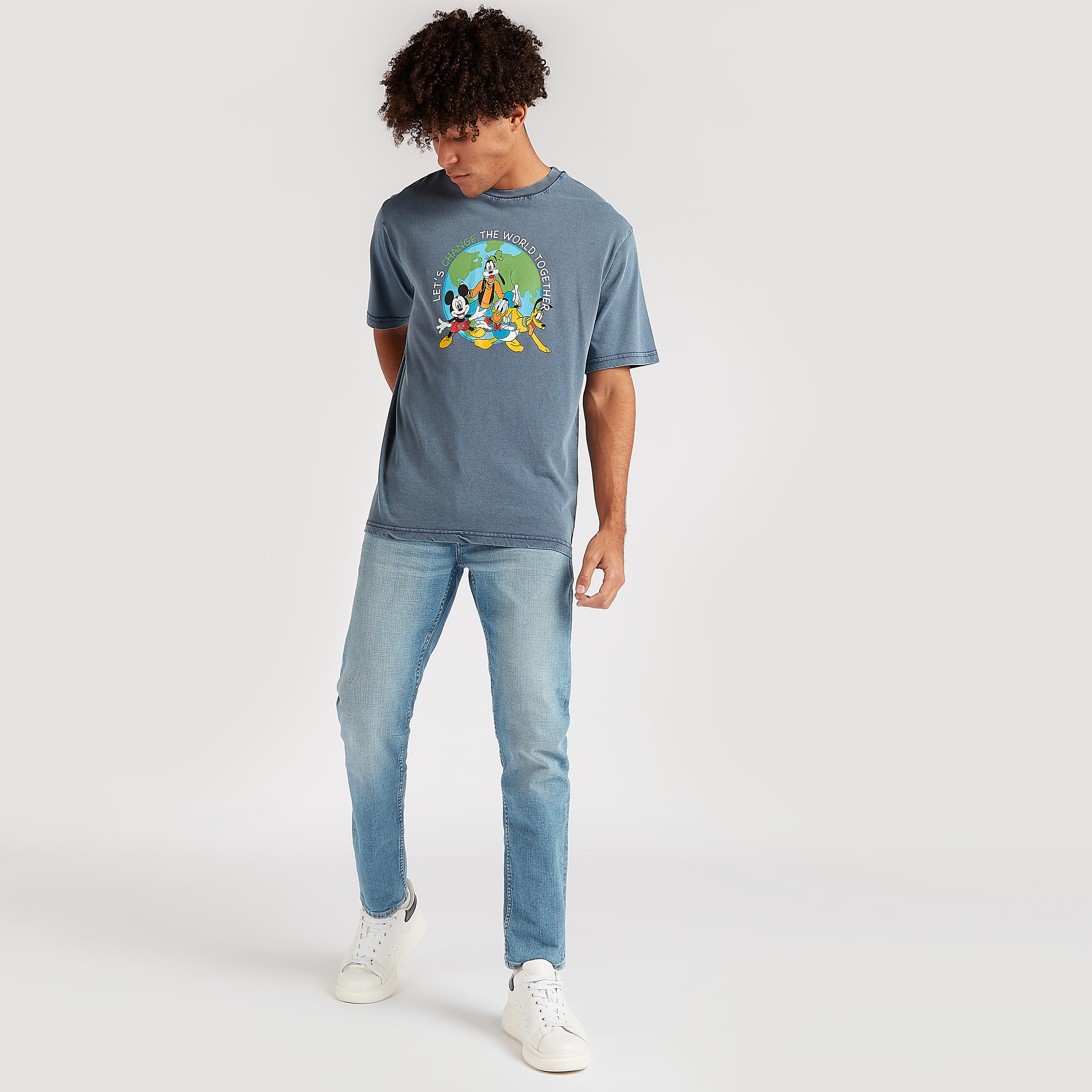 بنطلون جينز بقصة سليم بخصر منخفض وجيوب-men-clothing-bottoms-jeans-image-3