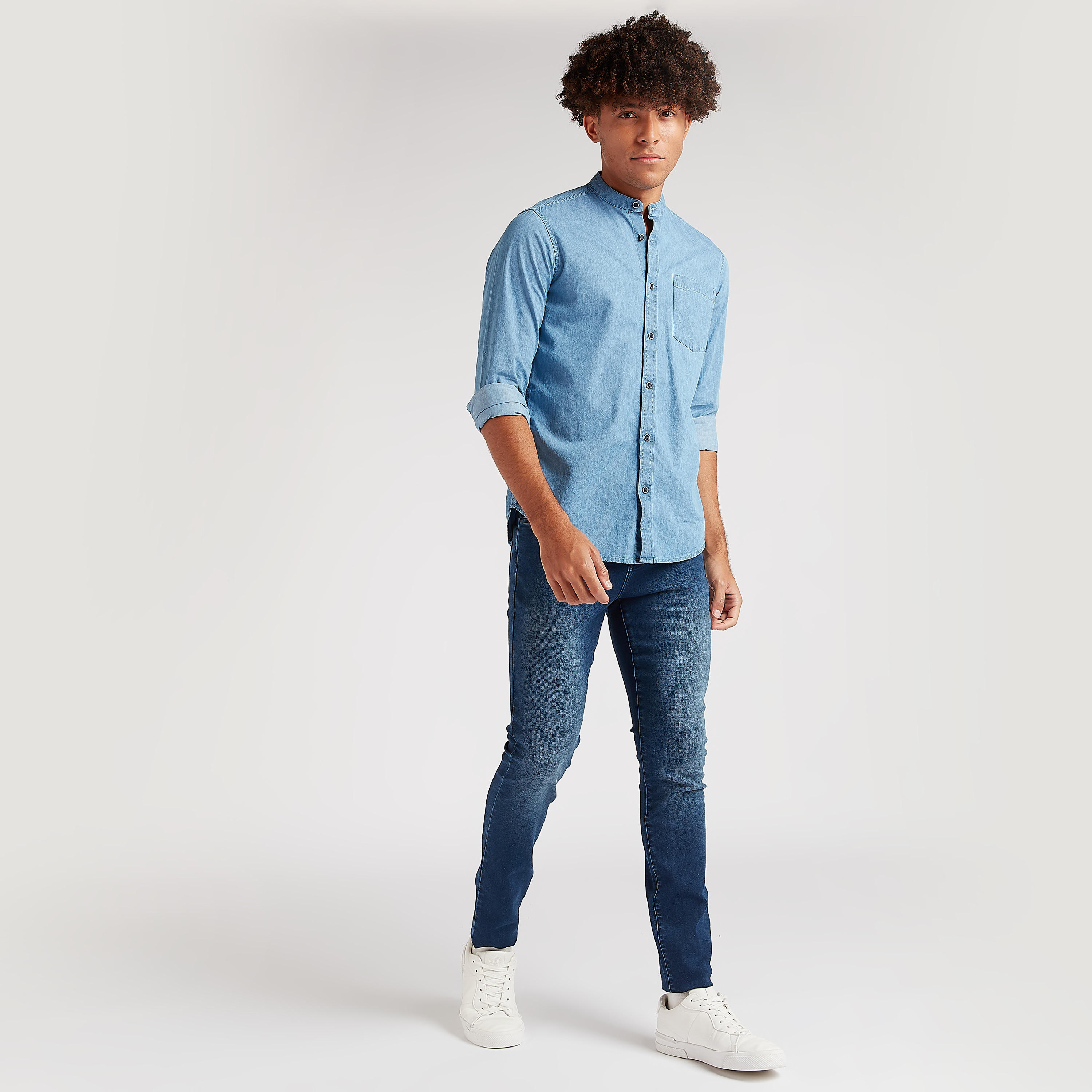 بنطلون جينز سادة برباط إغلاق وخصر متوسّط الارتفاع-men-clothing-bottoms-jeans-image-3