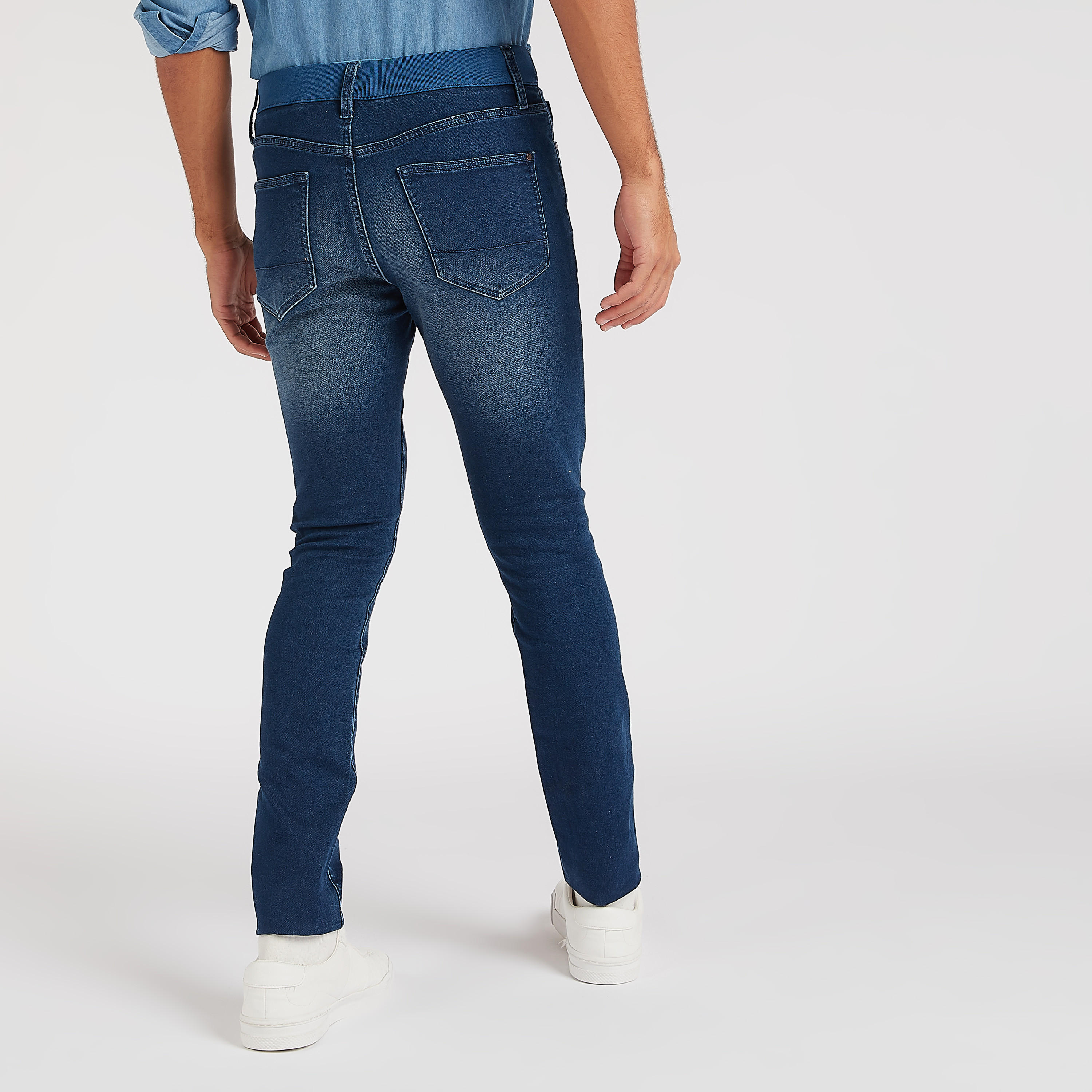 بنطلون جينز سادة برباط إغلاق وخصر متوسّط الارتفاع-men-clothing-bottoms-jeans-image-1