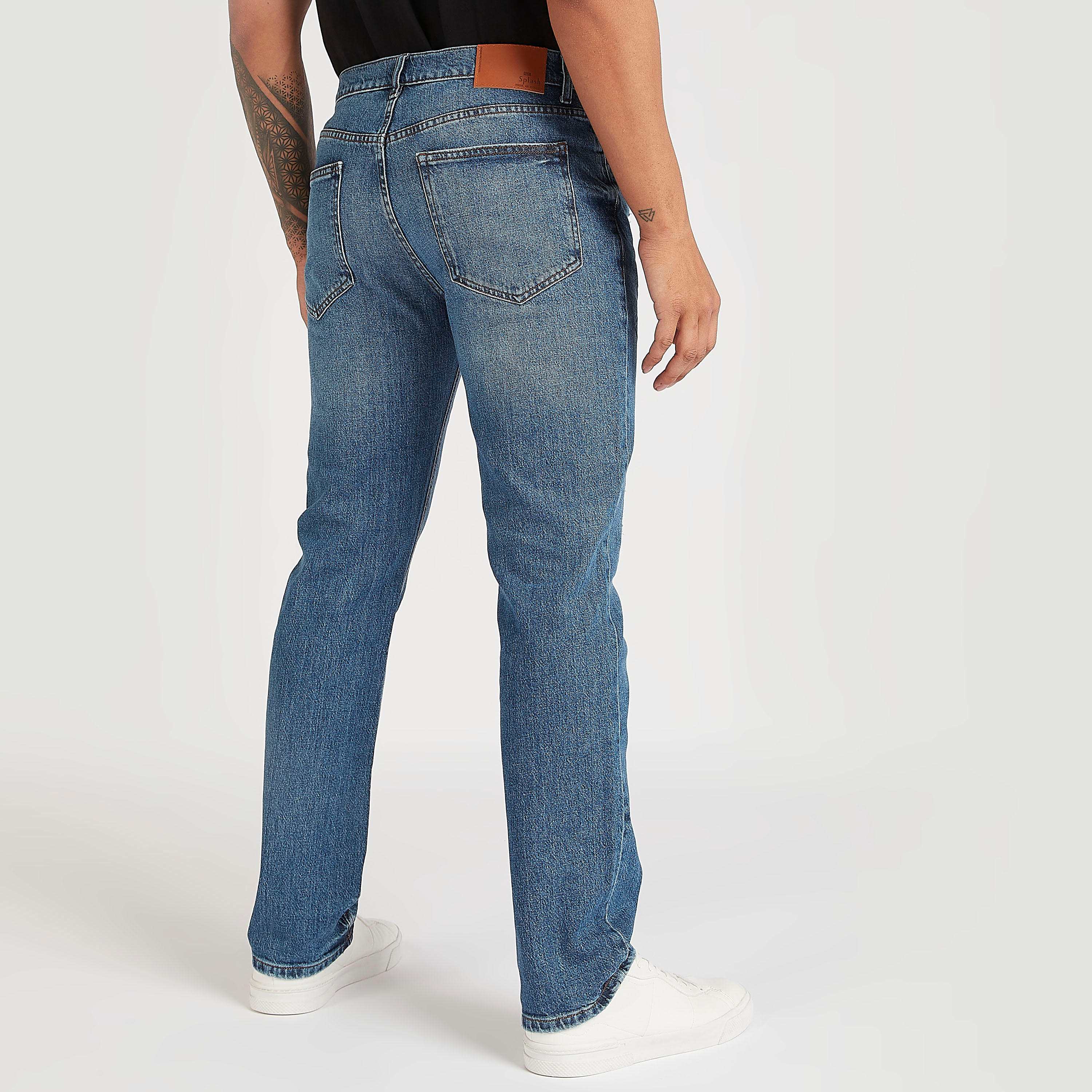 بنطلون جينز دنيم مضلّع بقصّة مستقيمة وجيوب وخصر متوسّط الارتفاع-men-clothing-bottoms-jeans-image-4