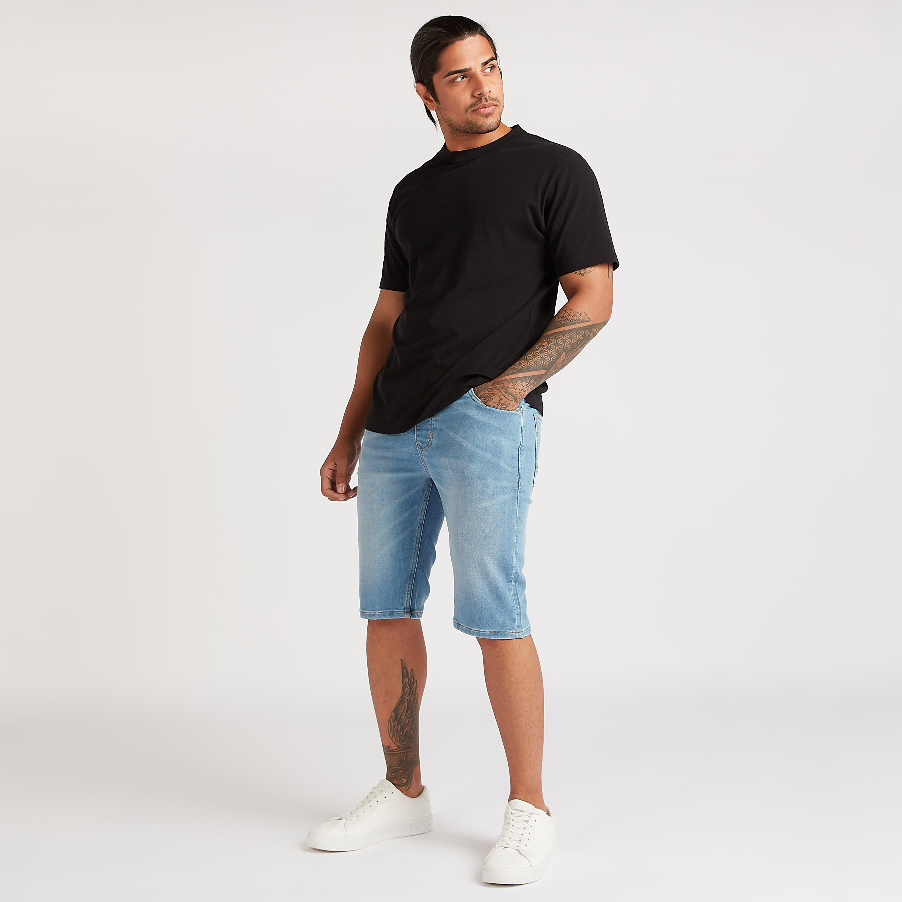 شورت سادة دينم برباط إغلاق وجيوب-men-clothing-bottoms-shorts-image-4