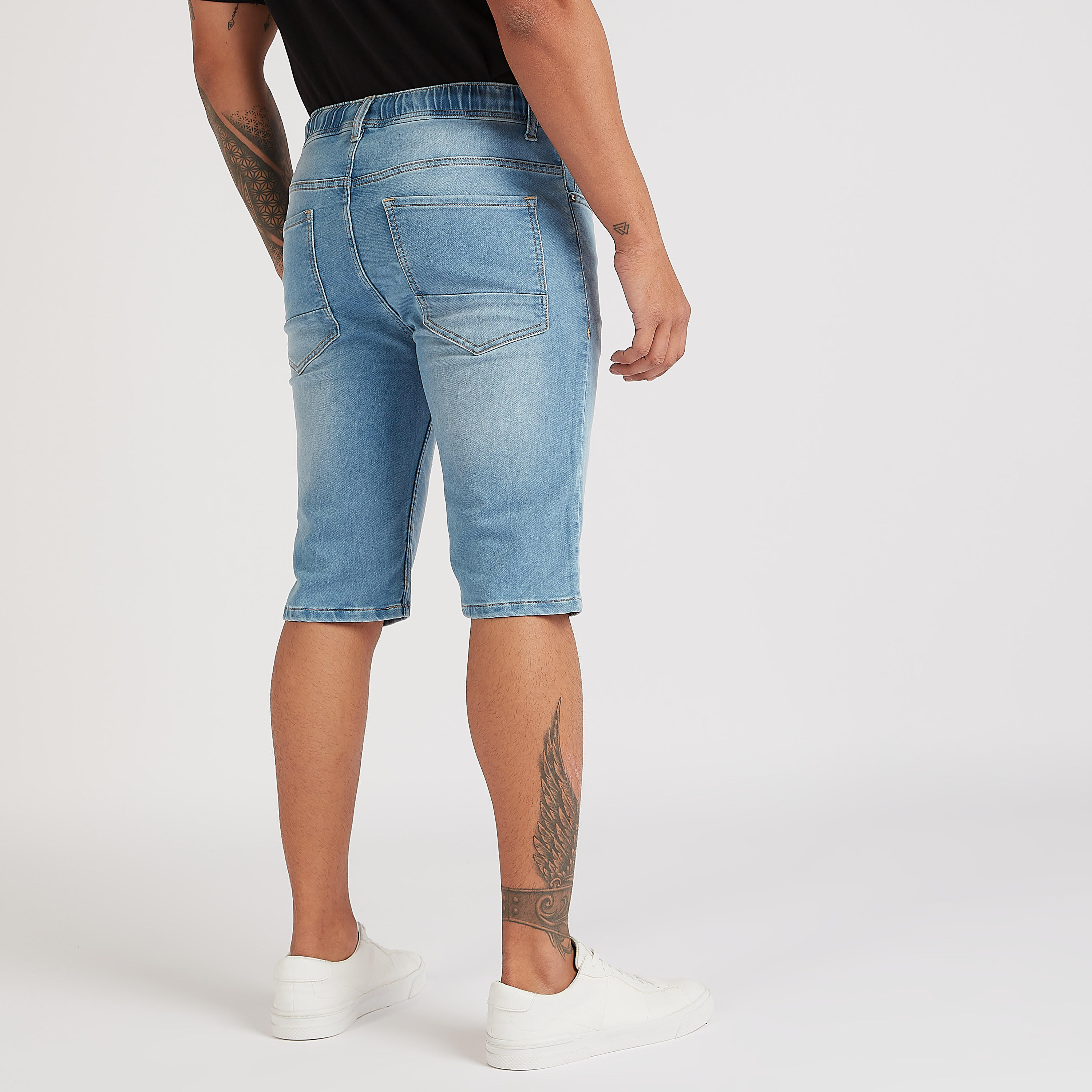 شورت سادة دينم برباط إغلاق وجيوب-men-clothing-bottoms-shorts-image-2