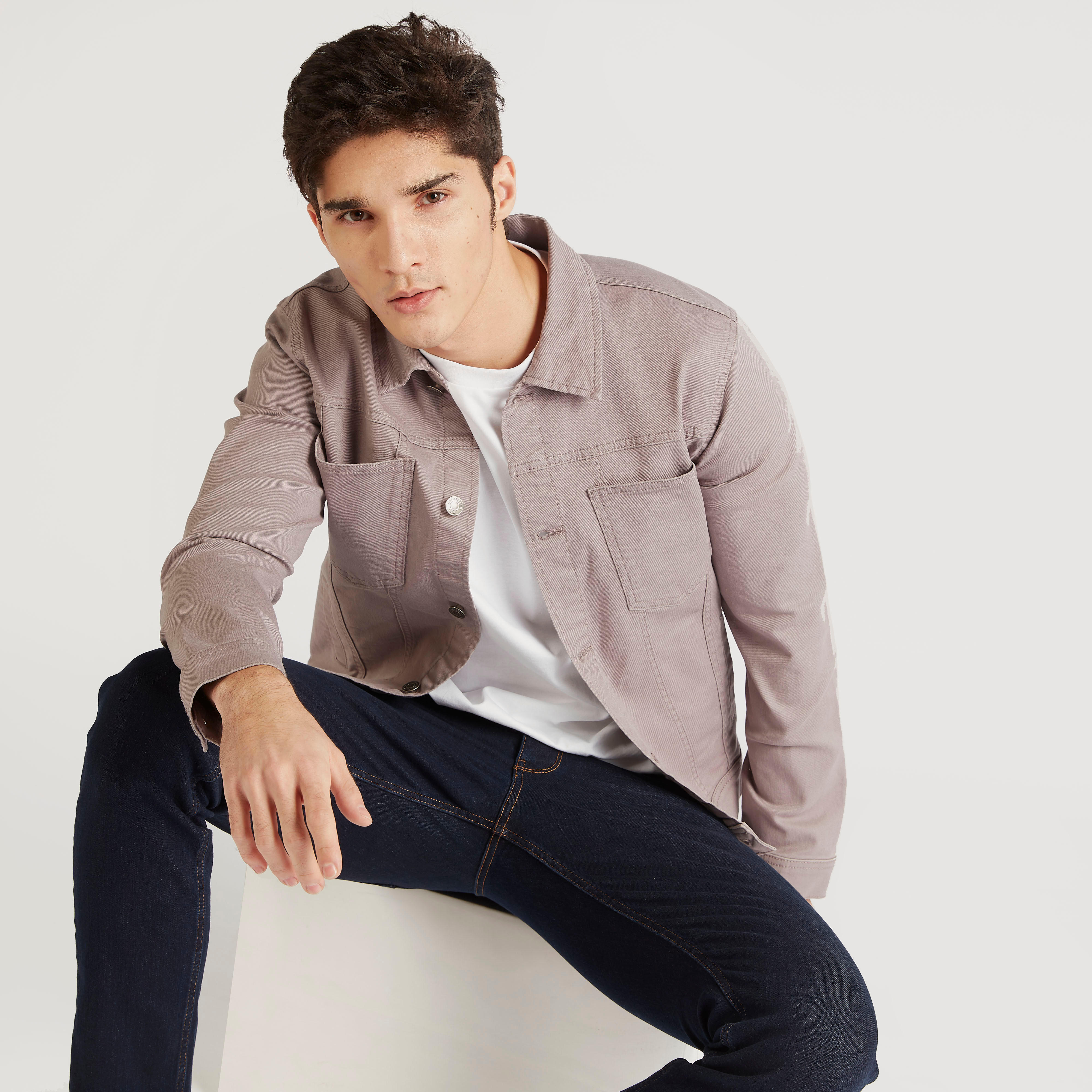 جاكيت دنيم سادة بأكمام طويلة وجيوب رقعة-men-clothing-jacketsandblazers-jackets-image-1