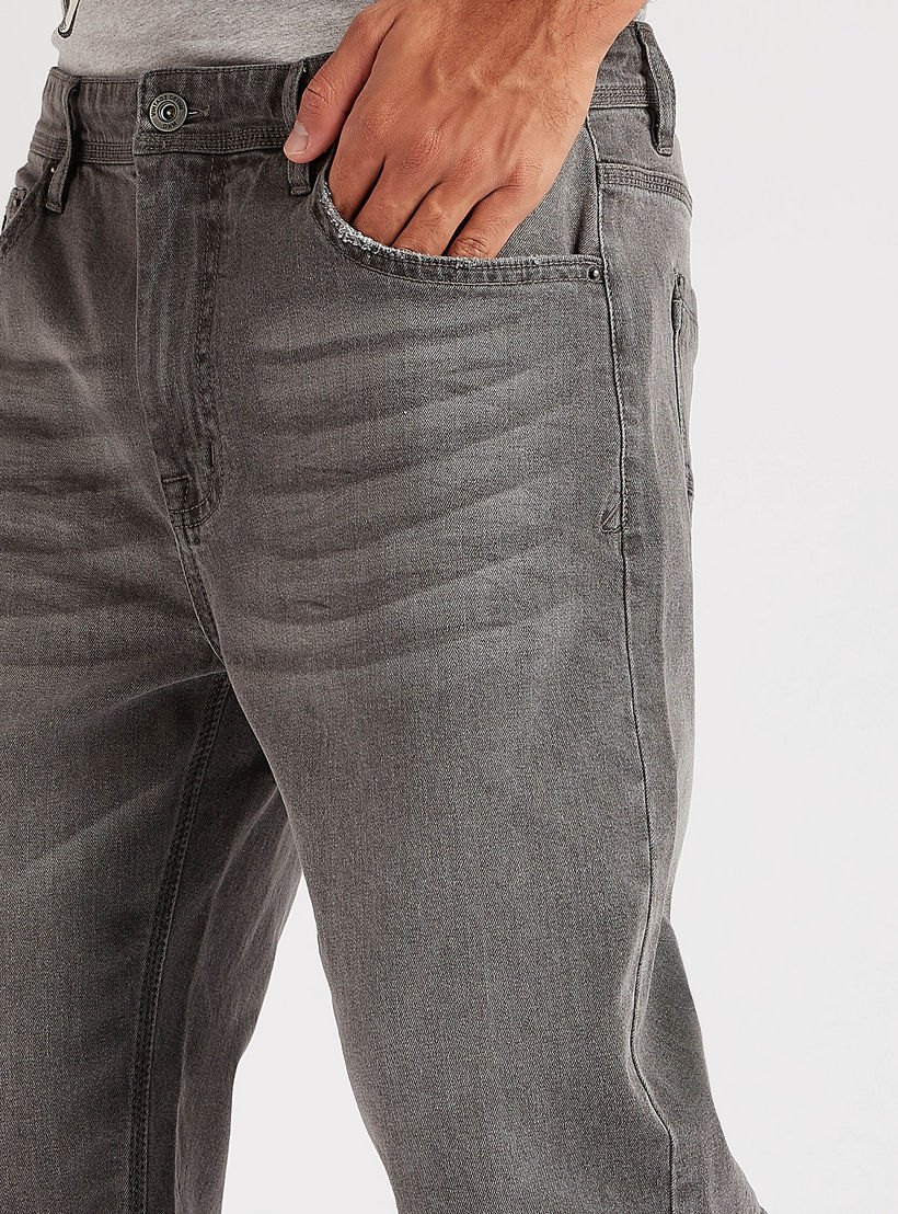 شورت دنيم بجيوب وخصر منخفض-men-clothing-bottoms-shorts-image-3